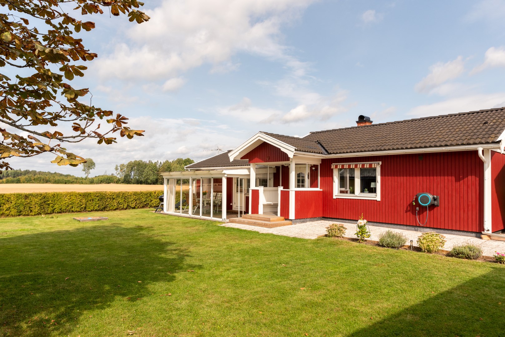 Bostadsbild från Klarinettvägen 18, Såld i Lycksta, Västerås