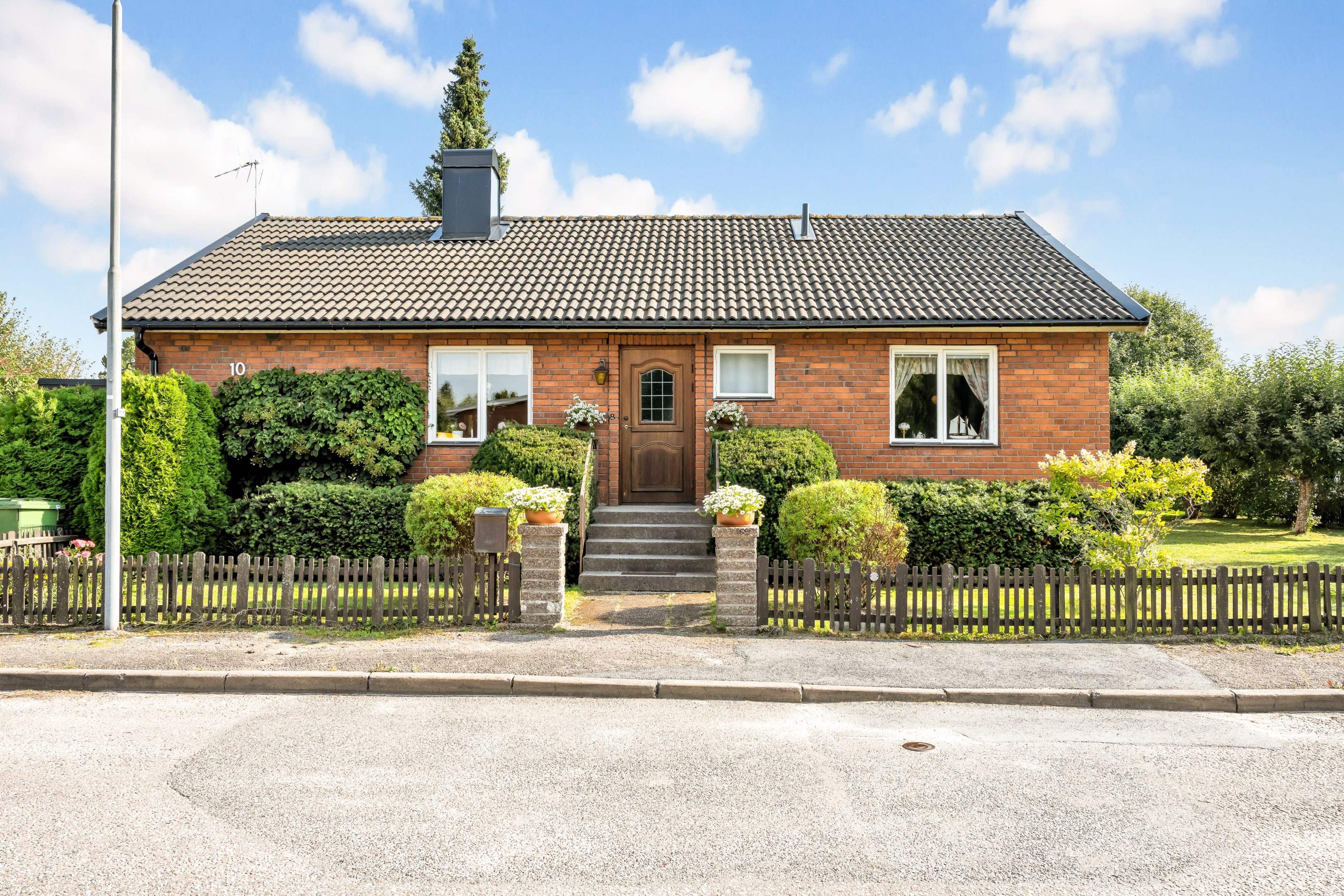 Bostadsbild från Eskadergatan 10, Såld i Bärby Hage, Uppsala