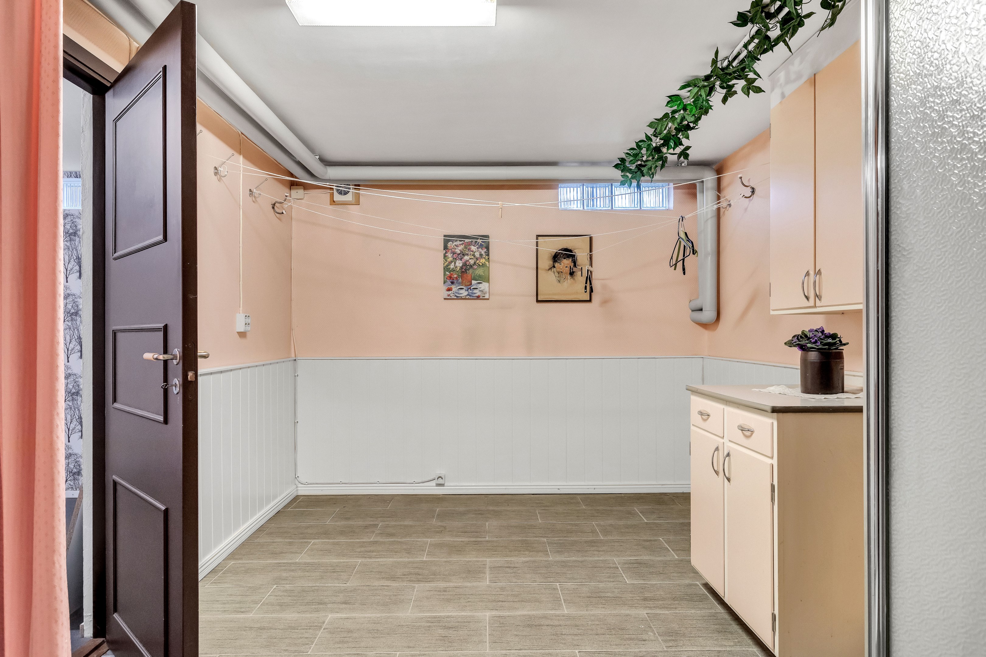 Bostadsbild från Eskadergatan 10, Såld i Bärby Hage, Uppsala