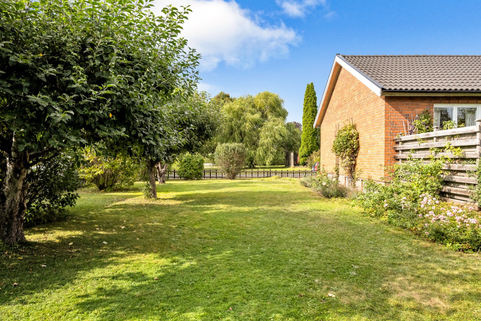 Bostadsbild från Eskadergatan 10, Såld i Bärby Hage, Uppsala