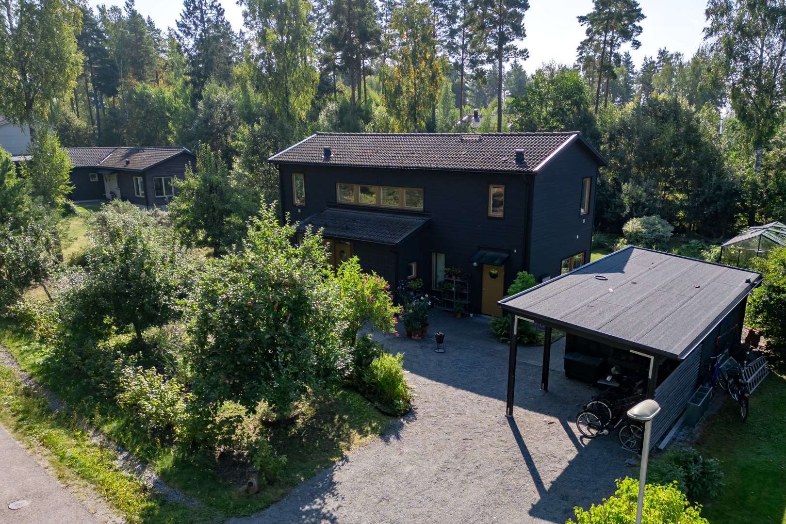 Bostadsbild från Igelkottsvägen 8, Såld i Vreta, Uppsala