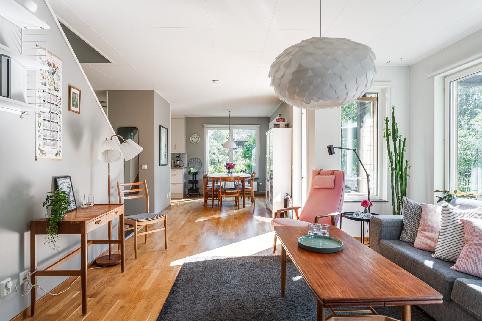 Bostadsbild från Igelkottsvägen 8, Såld i Vreta, Uppsala