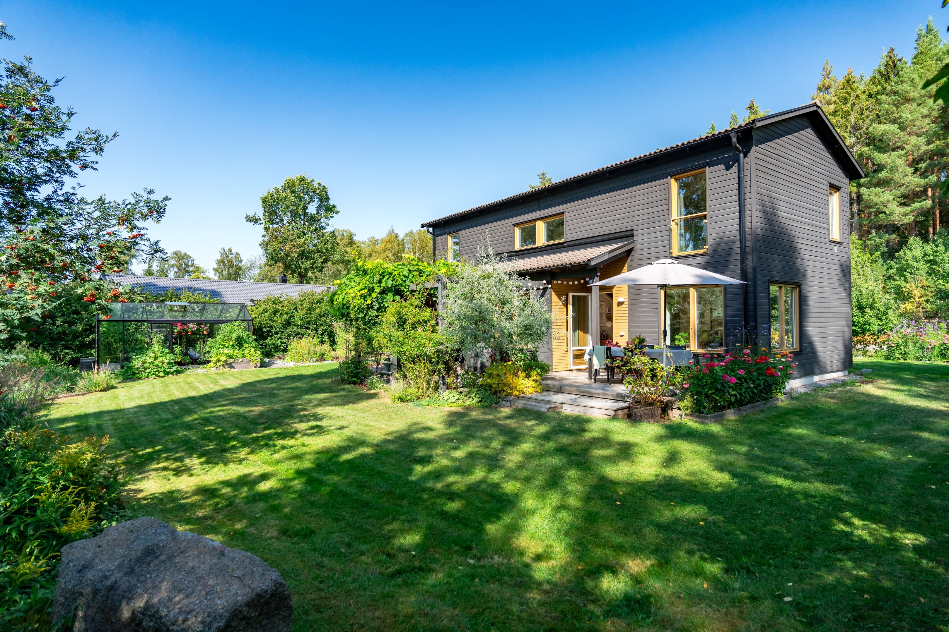 Bostadsbild från Igelkottsvägen 8, Såld i Vreta, Uppsala