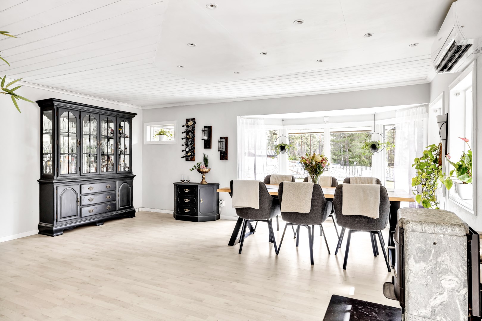 Bostadsbild från Järvstigen 6, Såld i Järlåsa, Uppsala