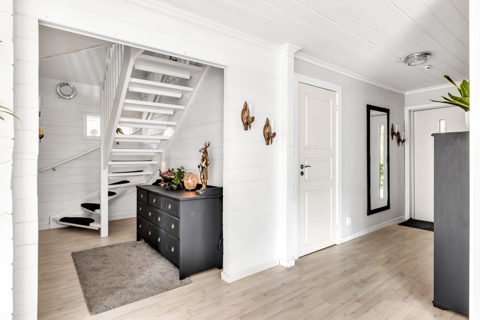 Bostadsbild från Järvstigen 6, Såld i Järlåsa, Uppsala