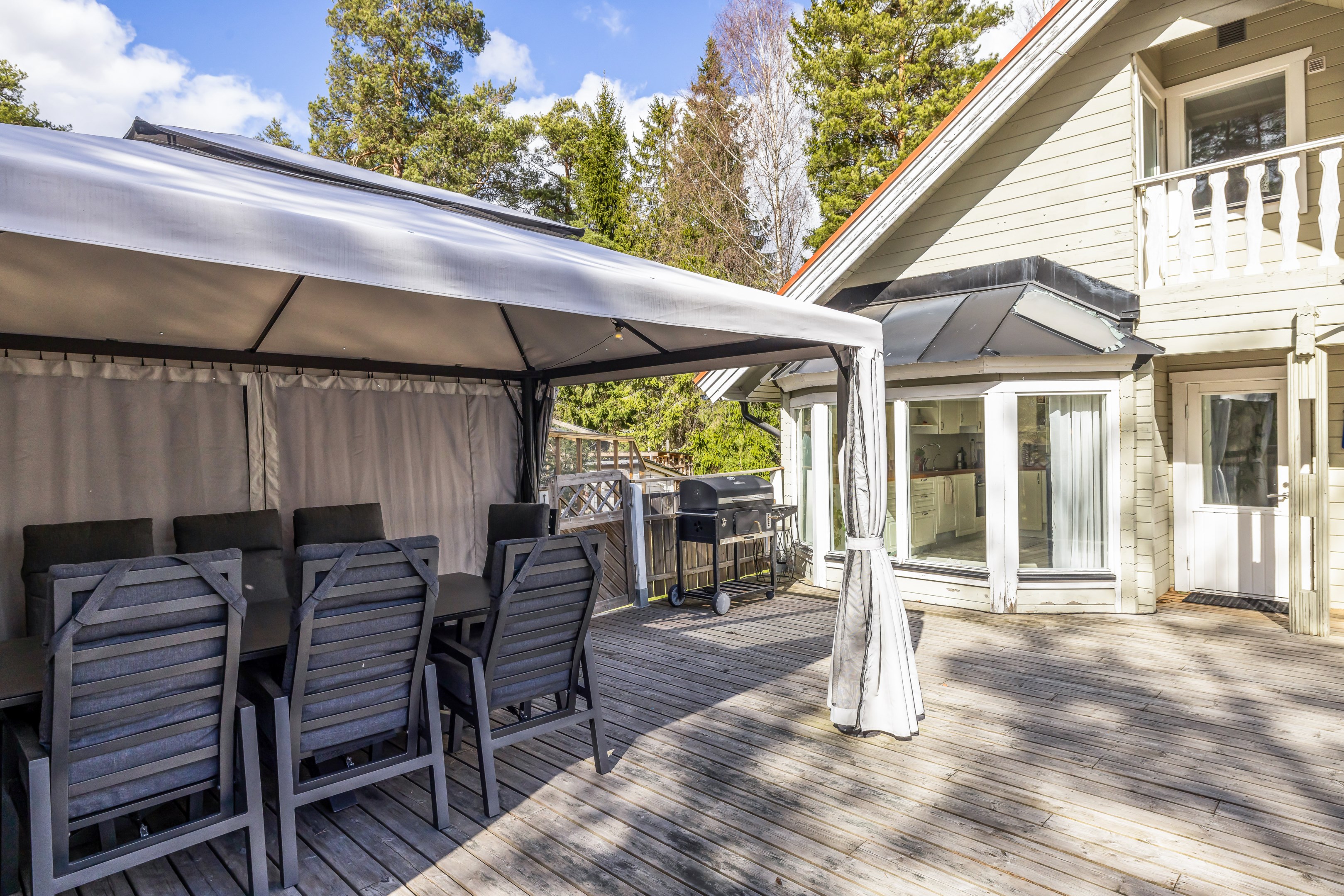 Bostadsbild från Järvstigen 6, Såld i Järlåsa, Uppsala