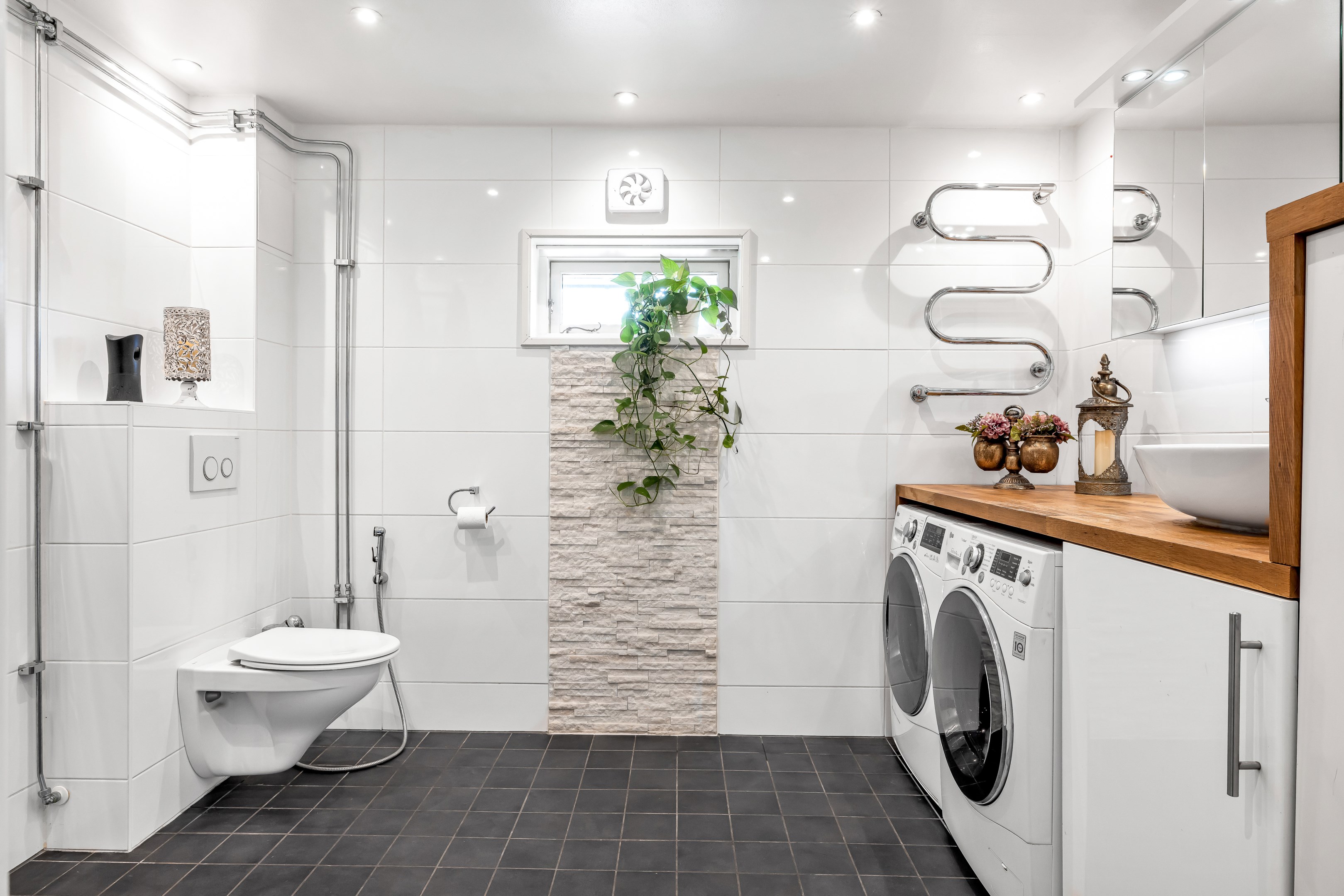 Bostadsbild från Järvstigen 6, Såld i Järlåsa, Uppsala