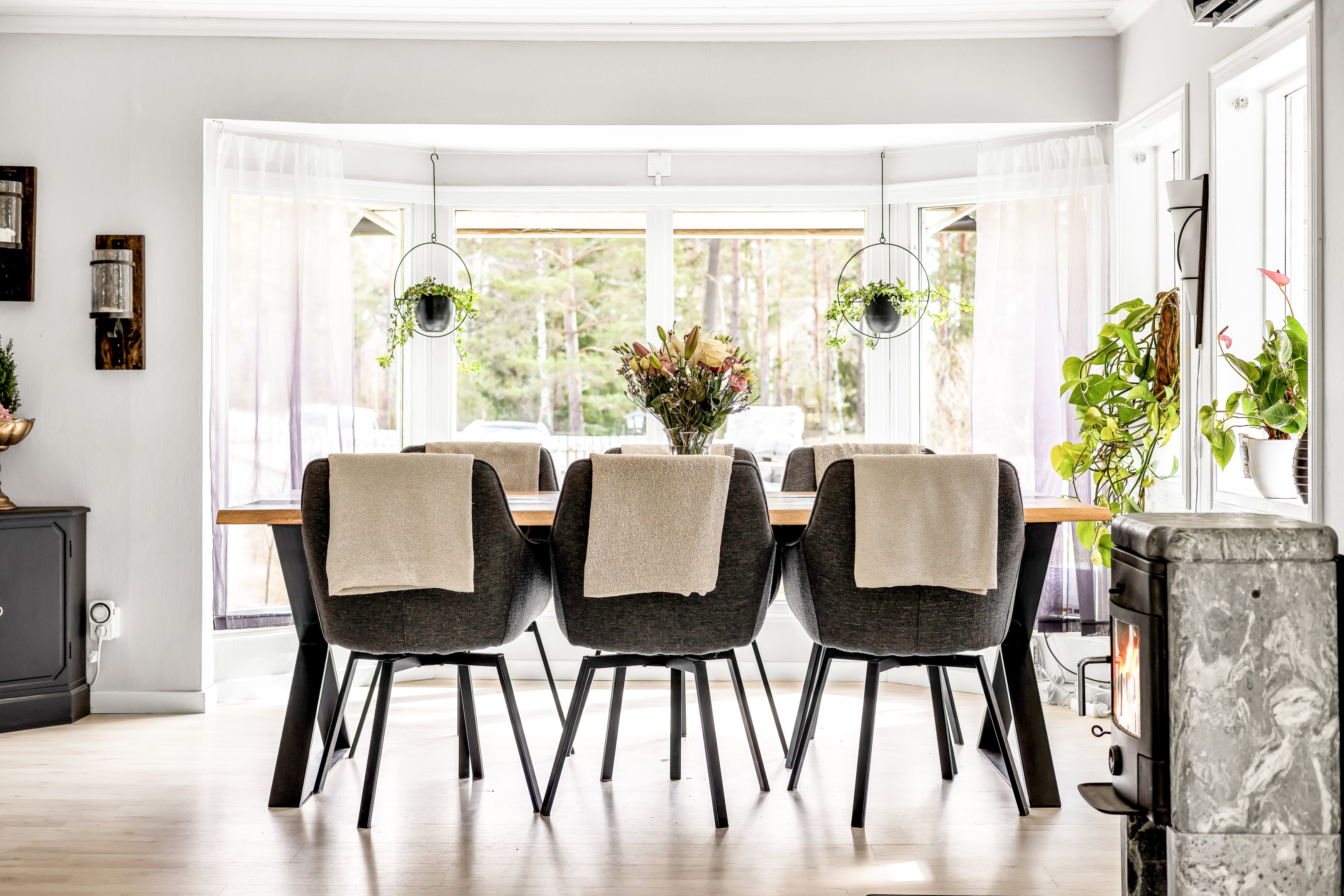 Bostadsbild från Järvstigen 6, Såld i Järlåsa, Uppsala