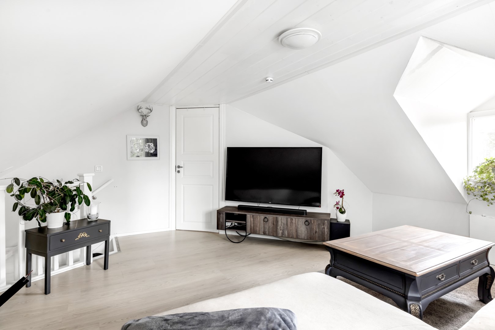 Bostadsbild från Järvstigen 6, Såld i Järlåsa, Uppsala