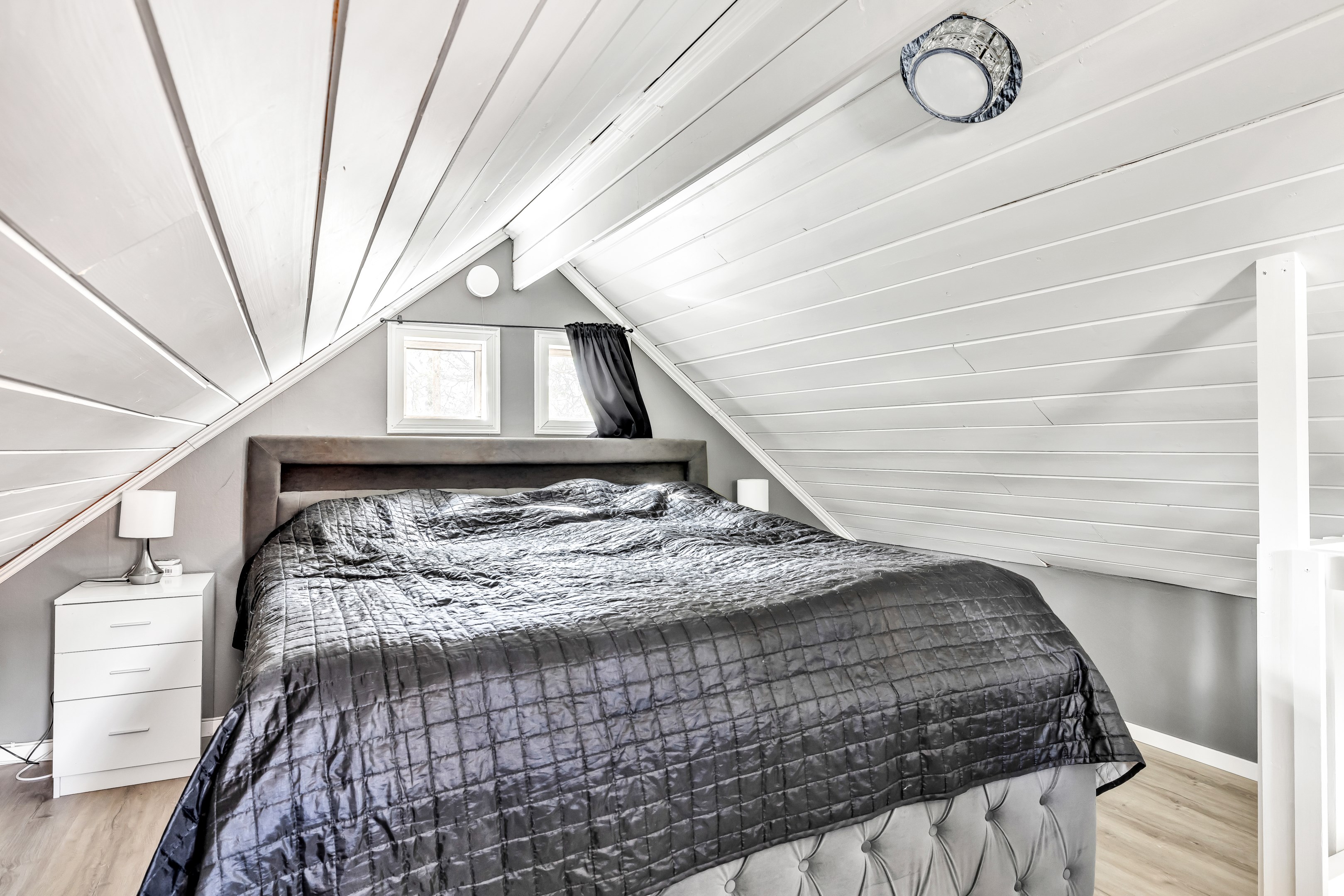 Bostadsbild från Järvstigen 6, Såld i Järlåsa, Uppsala