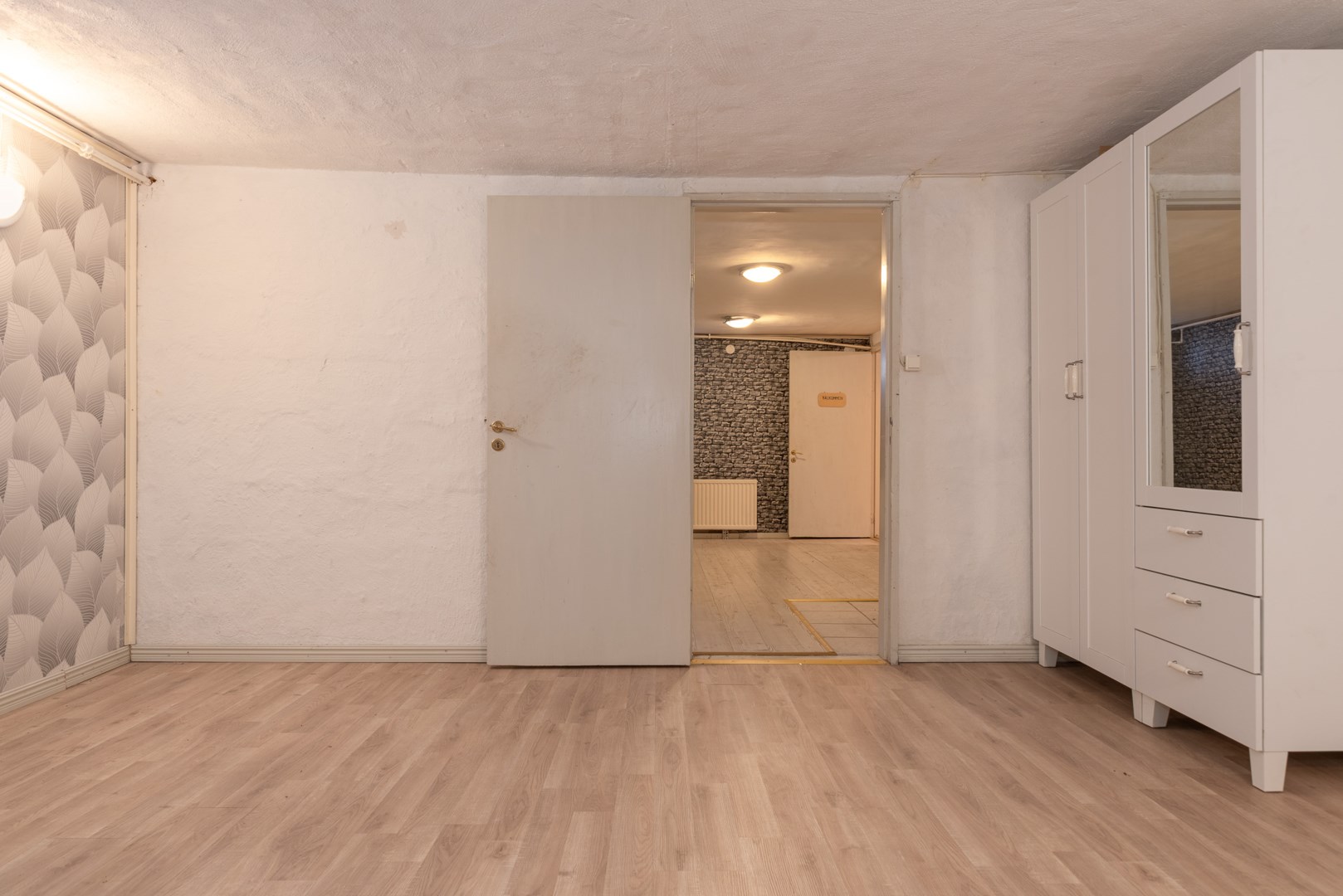 Bostadsbild från Gotövägen 12, Såld i Barkarö, Västerås