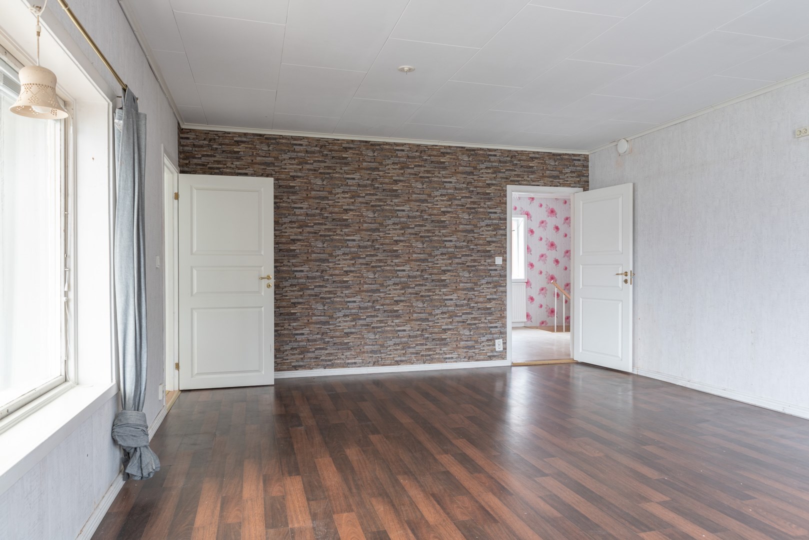 Bostadsbild från Gotövägen 12, Såld i Barkarö, Västerås