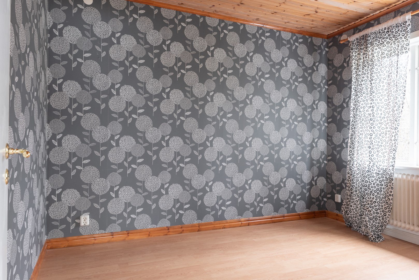 Bostadsbild från Gotövägen 12, Såld i Barkarö, Västerås