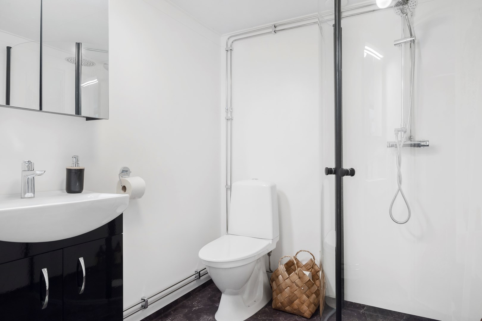 Bostadsbild från Fornby 6, Såld i Rasbokil, Uppsala