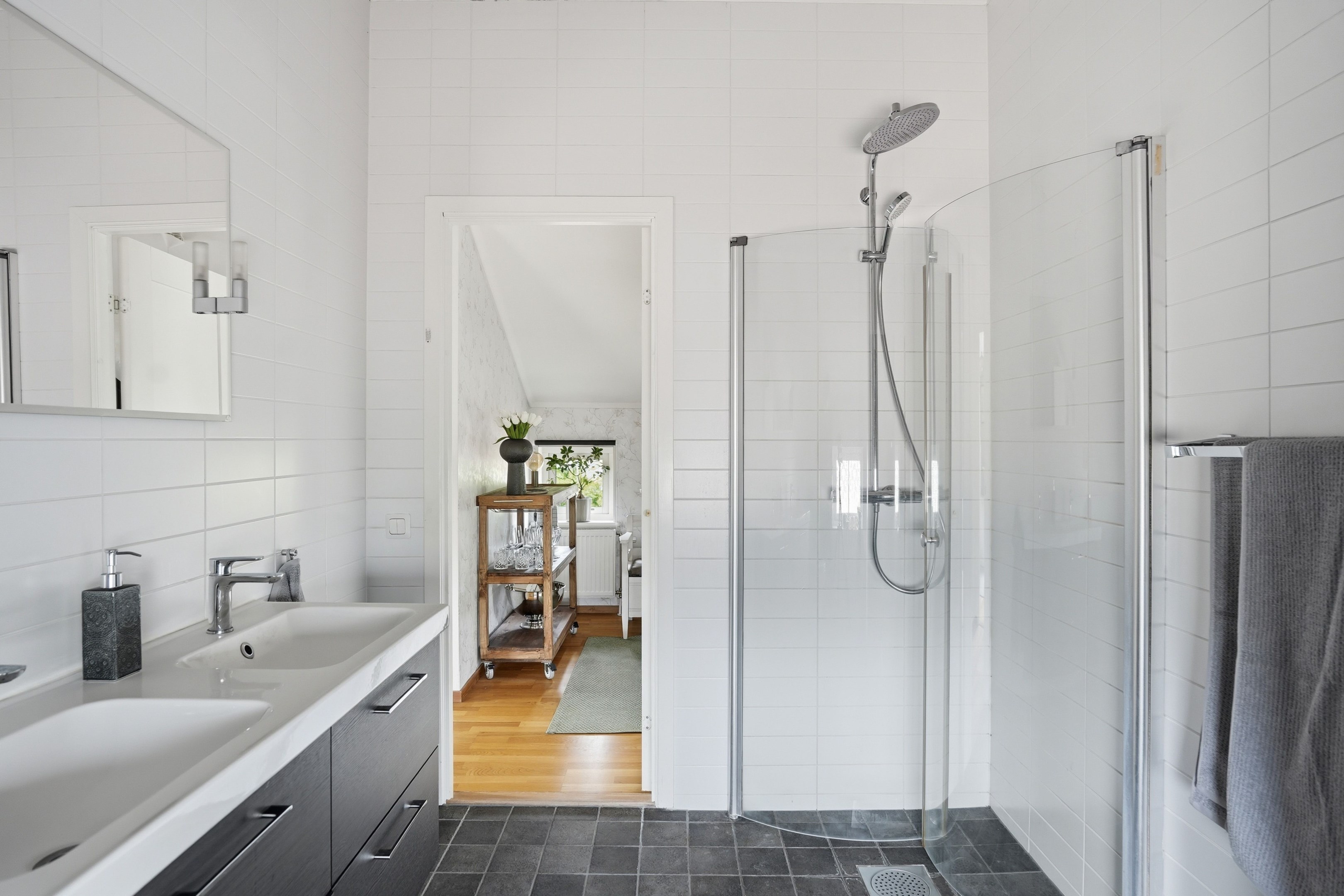 Bostadsbild från Trångbovägen 1, Såld i Gunsta, Uppsala
