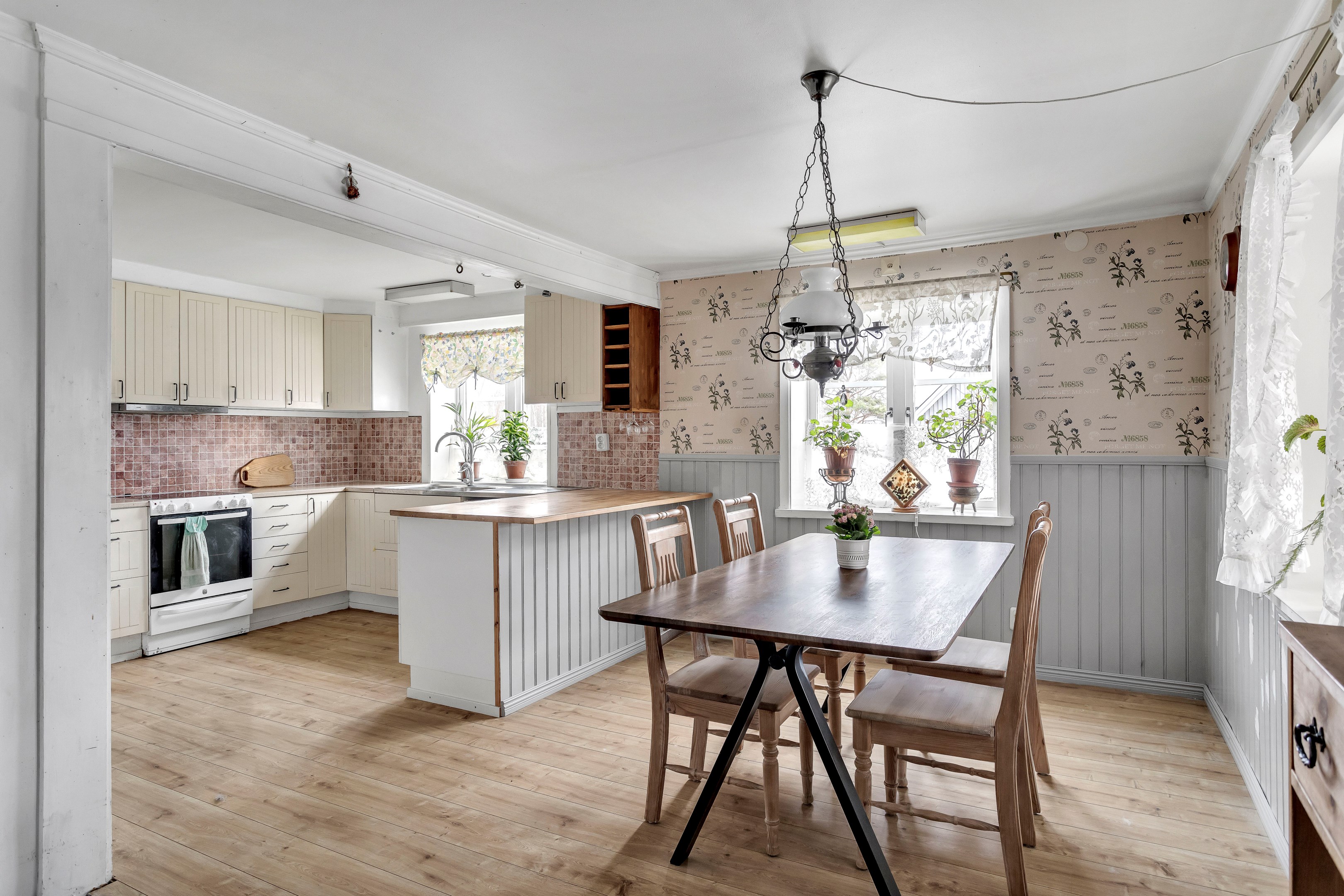 Bostadsbild från Örnsätra 2, Såld i Jumkil, Uppsala