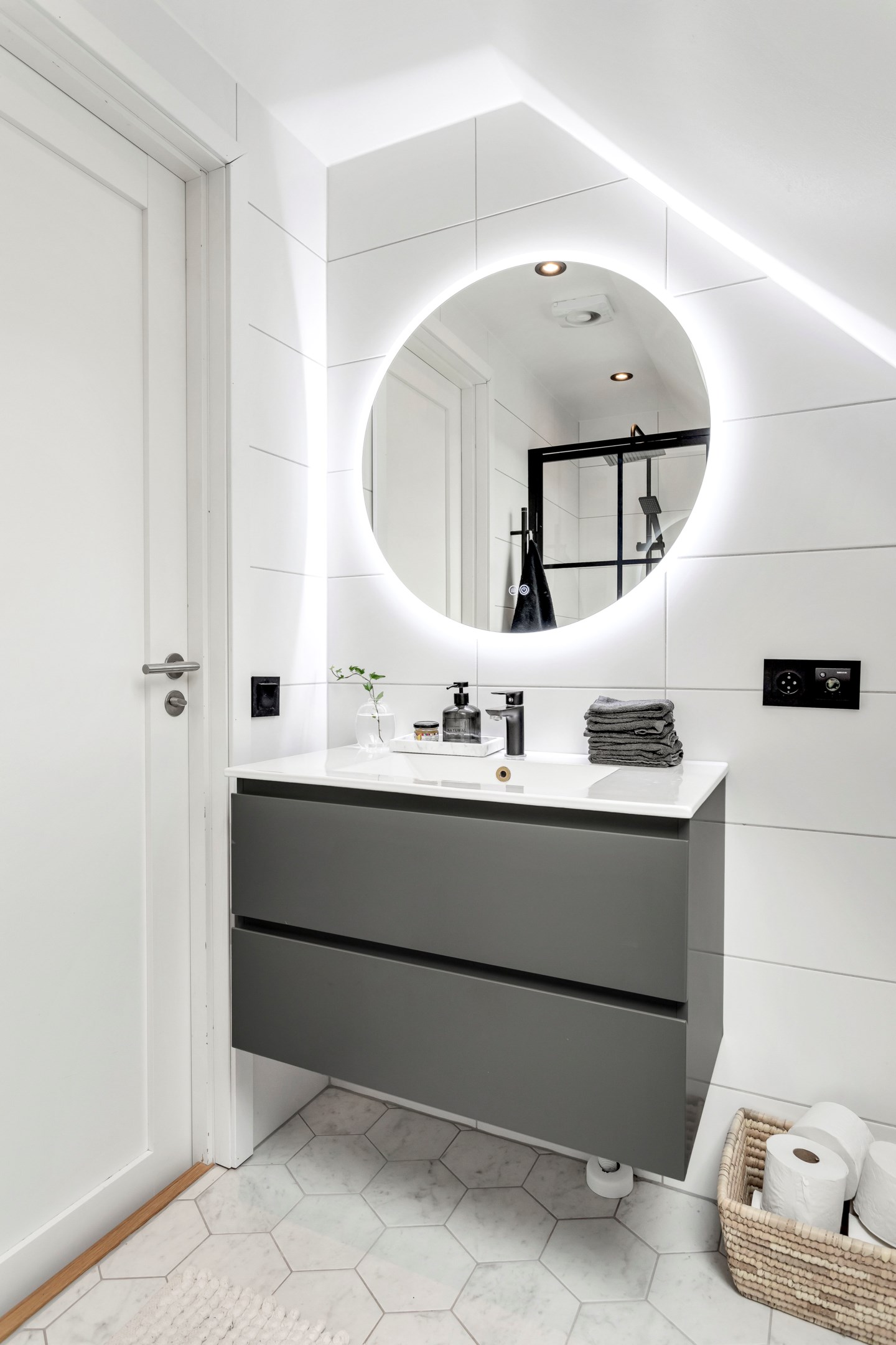 Bostadsbild från Skördevägen 11, Såld i Storvreta, Uppsala