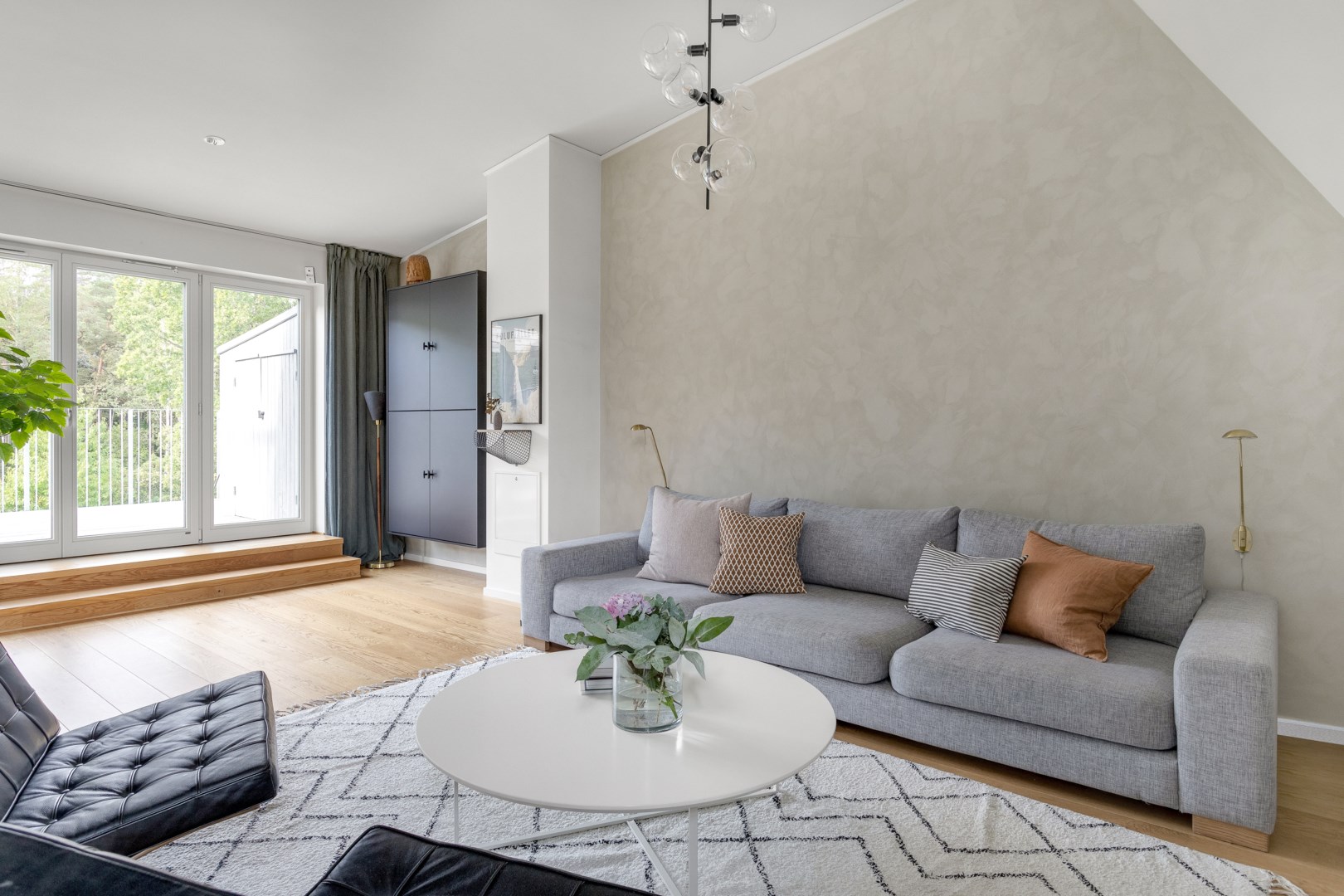 Bostadsbild från Bernadottestigen 22, Såld i Valsätra, Uppsala