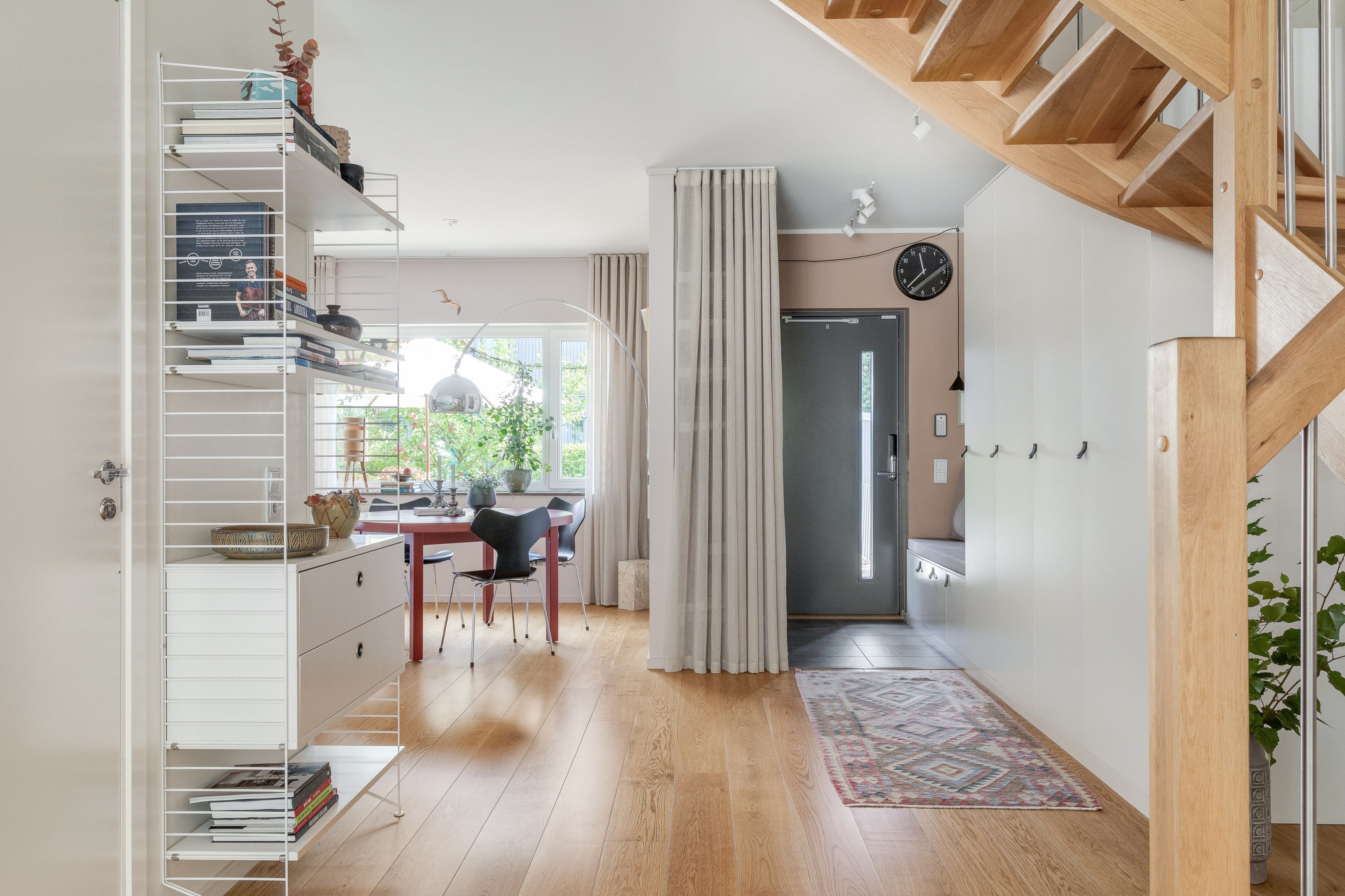 Bostadsbild från Bernadottestigen 22, Såld i Valsätra, Uppsala