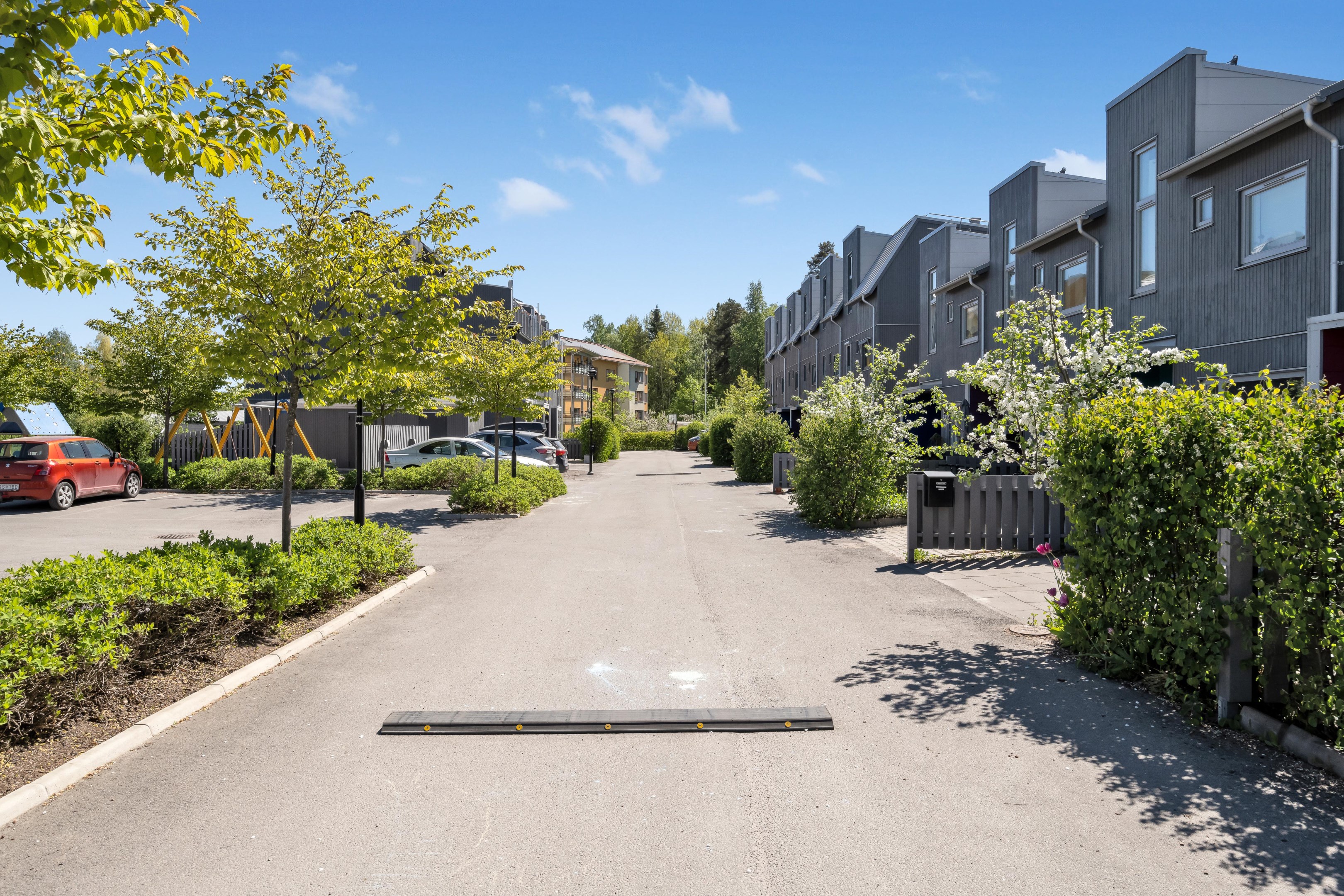 Bostadsbild från Bernadottestigen 22, Såld i Valsätra, Uppsala