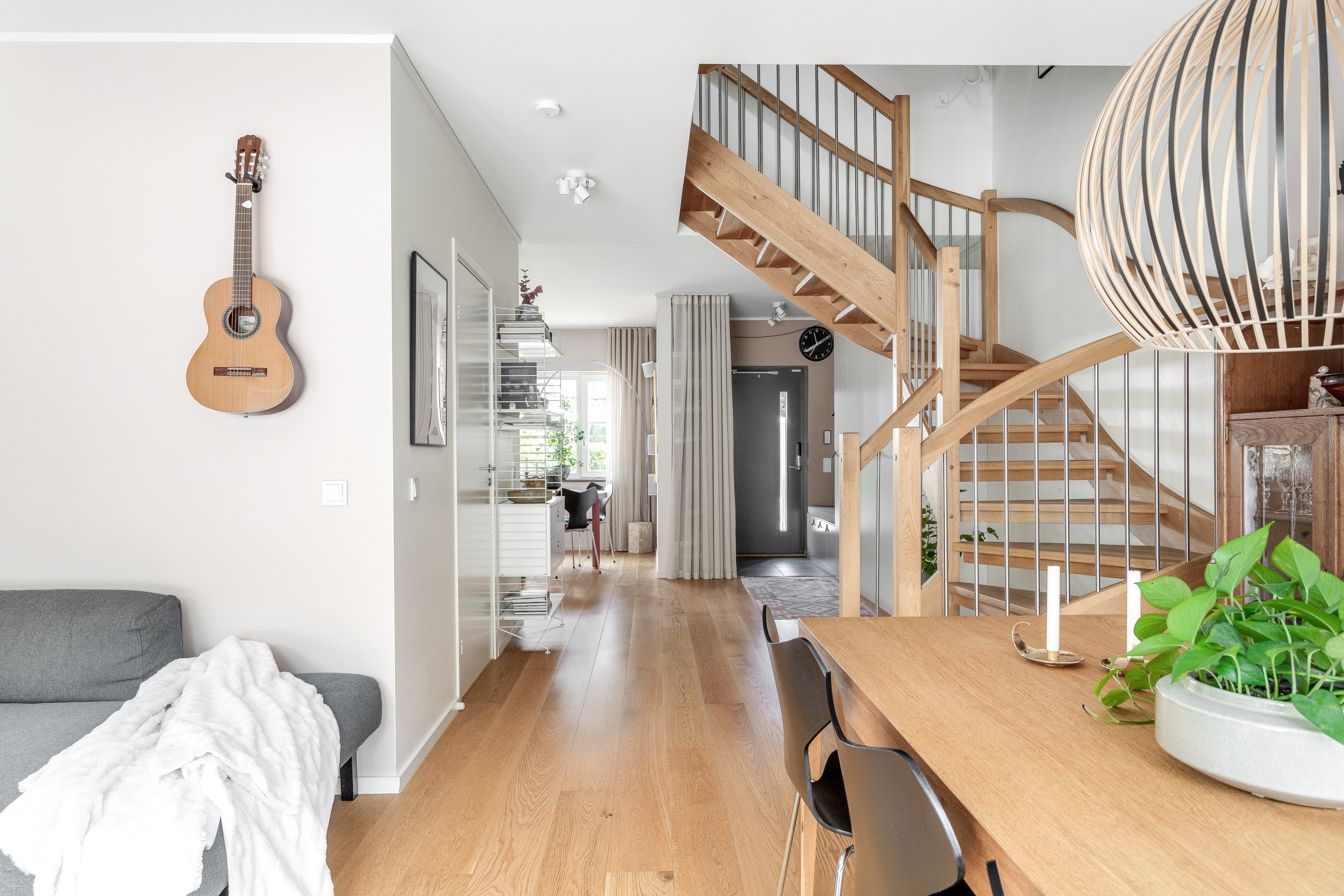 Bostadsbild från Bernadottestigen 22, Såld i Valsätra, Uppsala