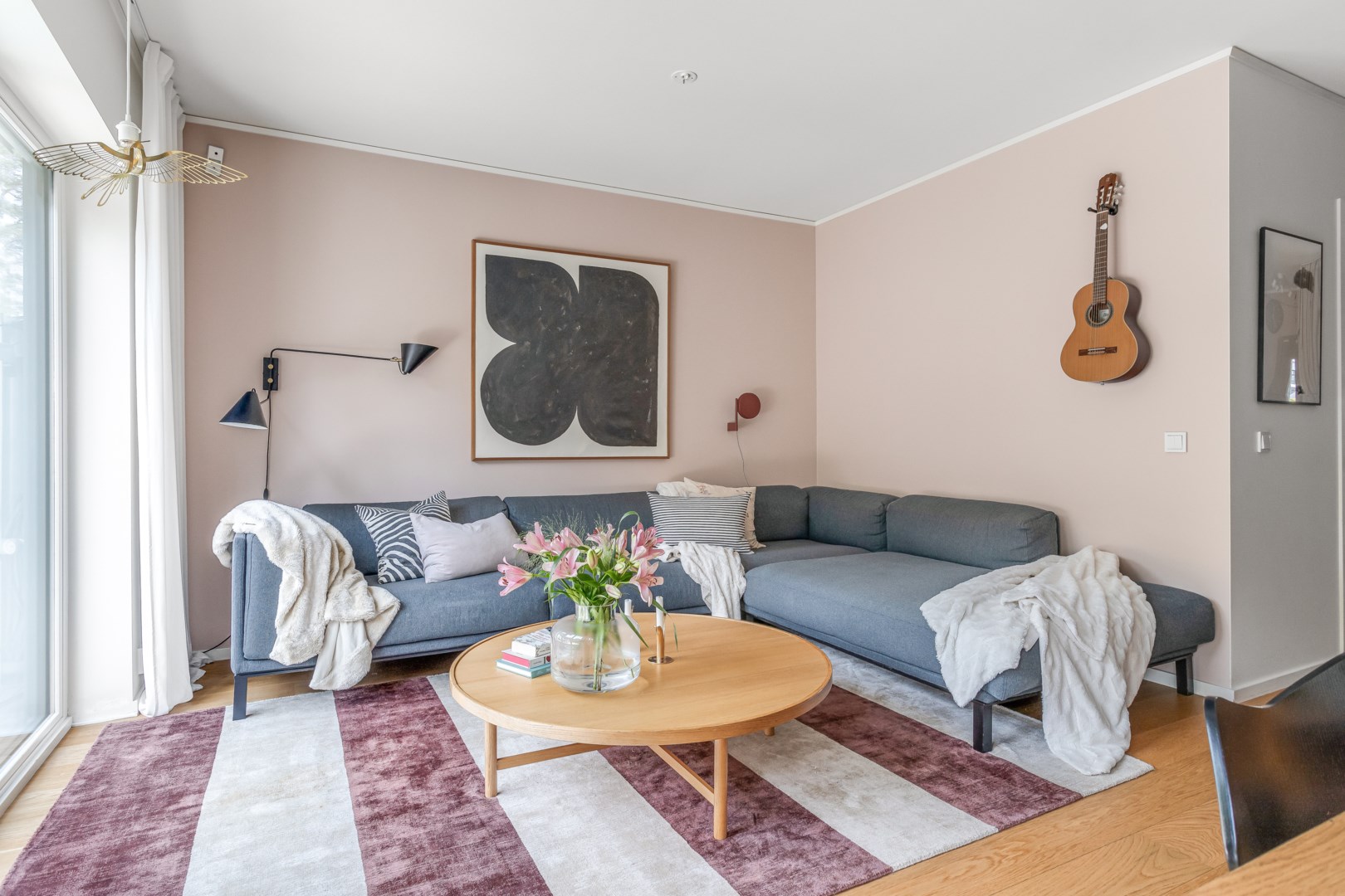 Bostadsbild från Bernadottestigen 22, Såld i Valsätra, Uppsala