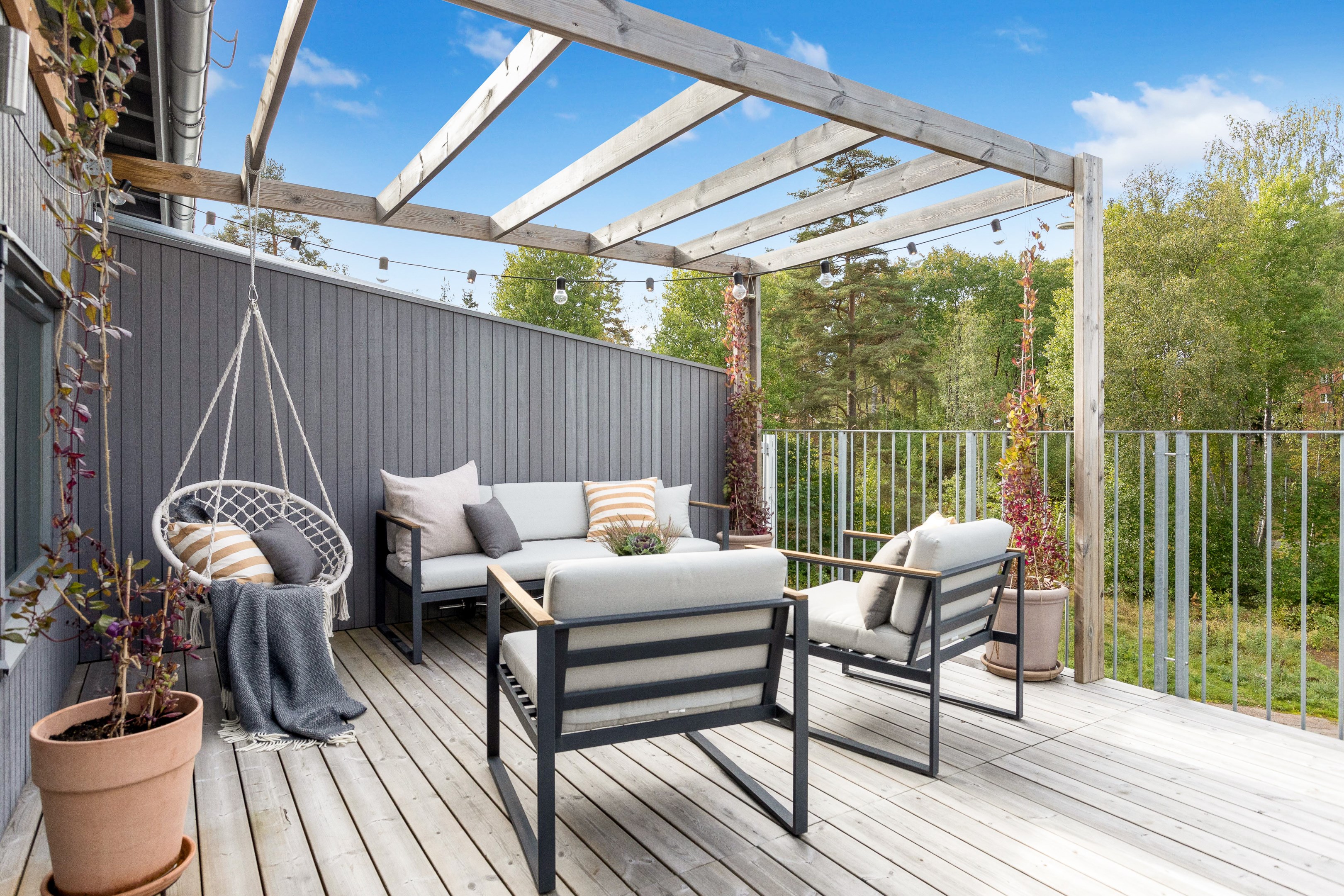 Bostadsbild från Bernadottestigen 22, Såld i Valsätra, Uppsala