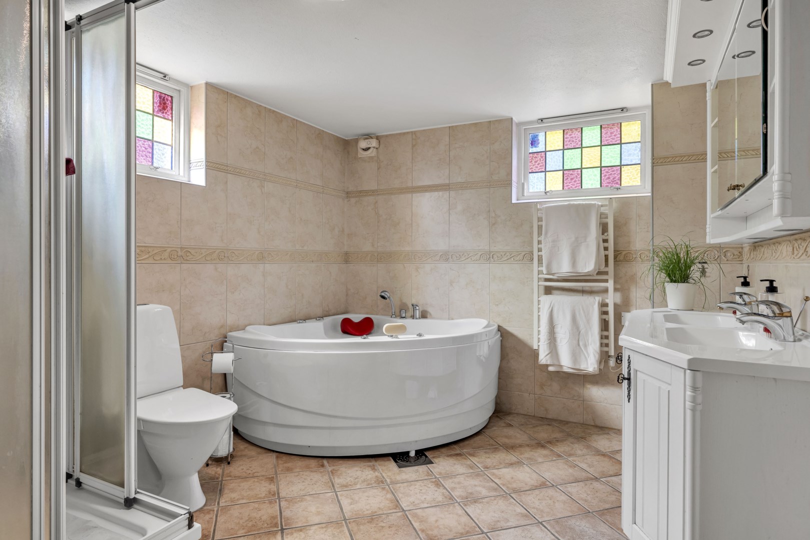 Bostadsbild från Karlsrogatan 40, Såld i Kungsgärdet / Kåbo, Uppsala