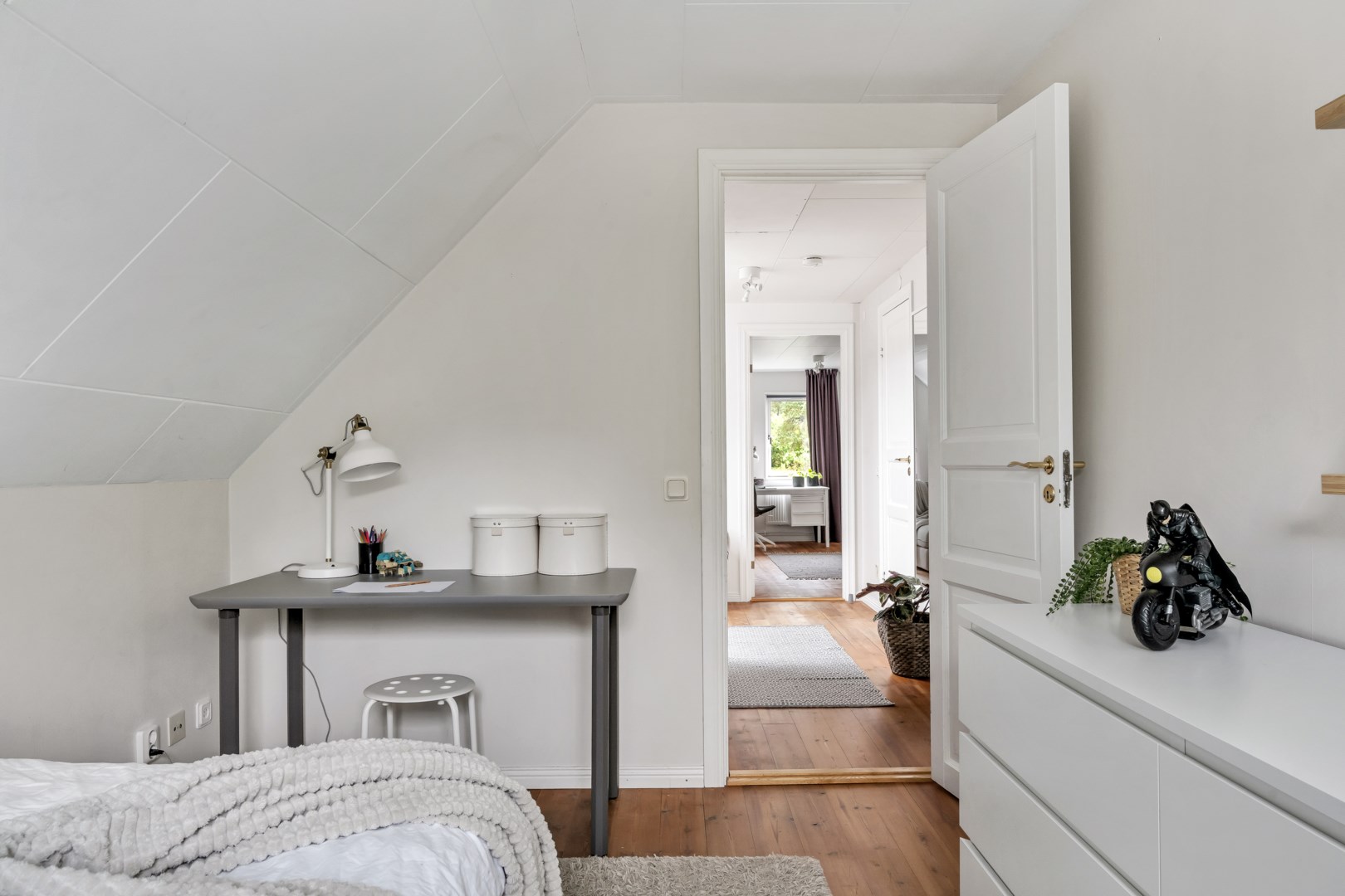 Bostadsbild från Hedensbergsvägen 26B, Såld i Berthåga, Uppsala