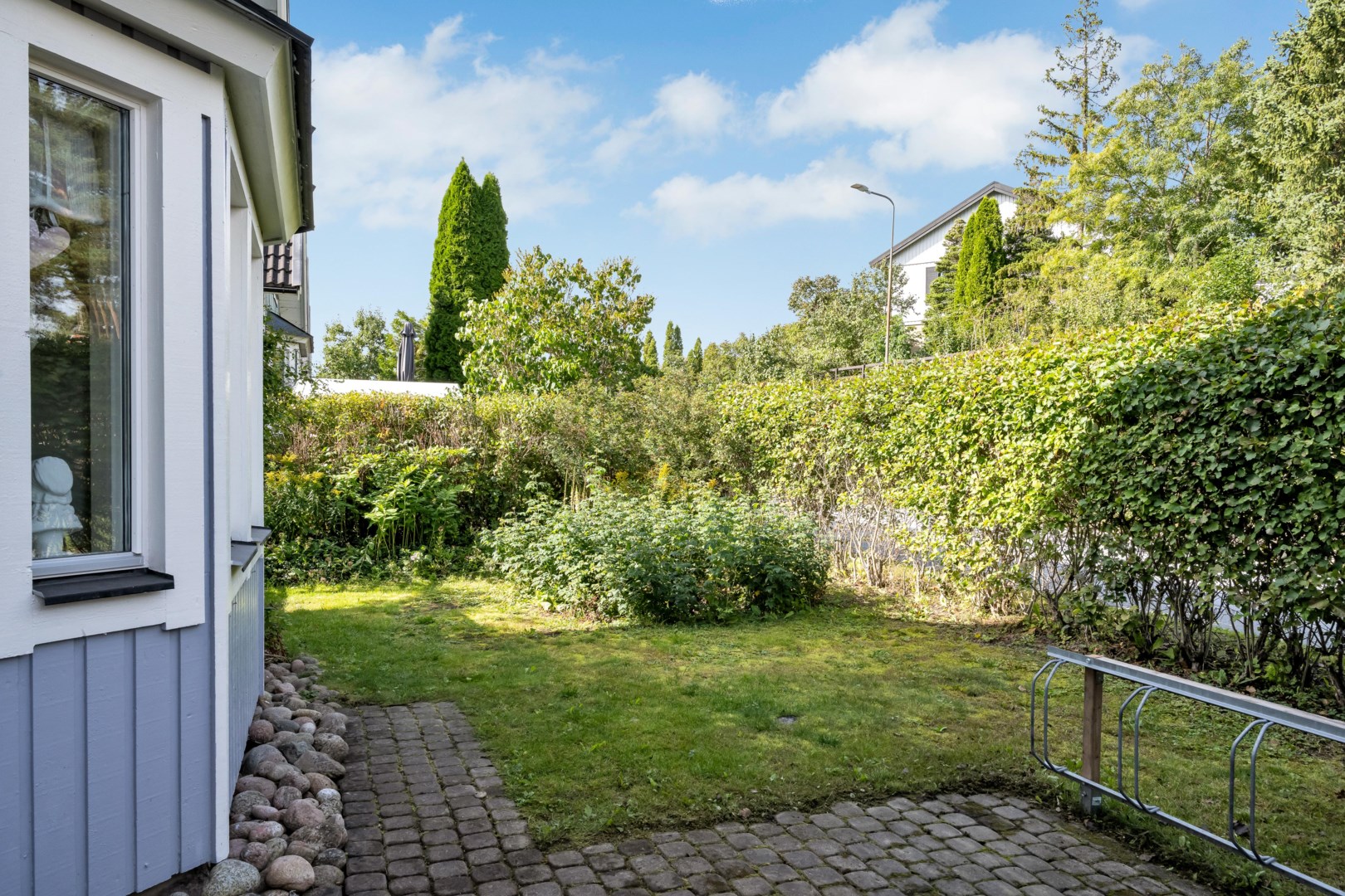 Bostadsbild från Hedensbergsvägen 26B, Såld i Berthåga, Uppsala