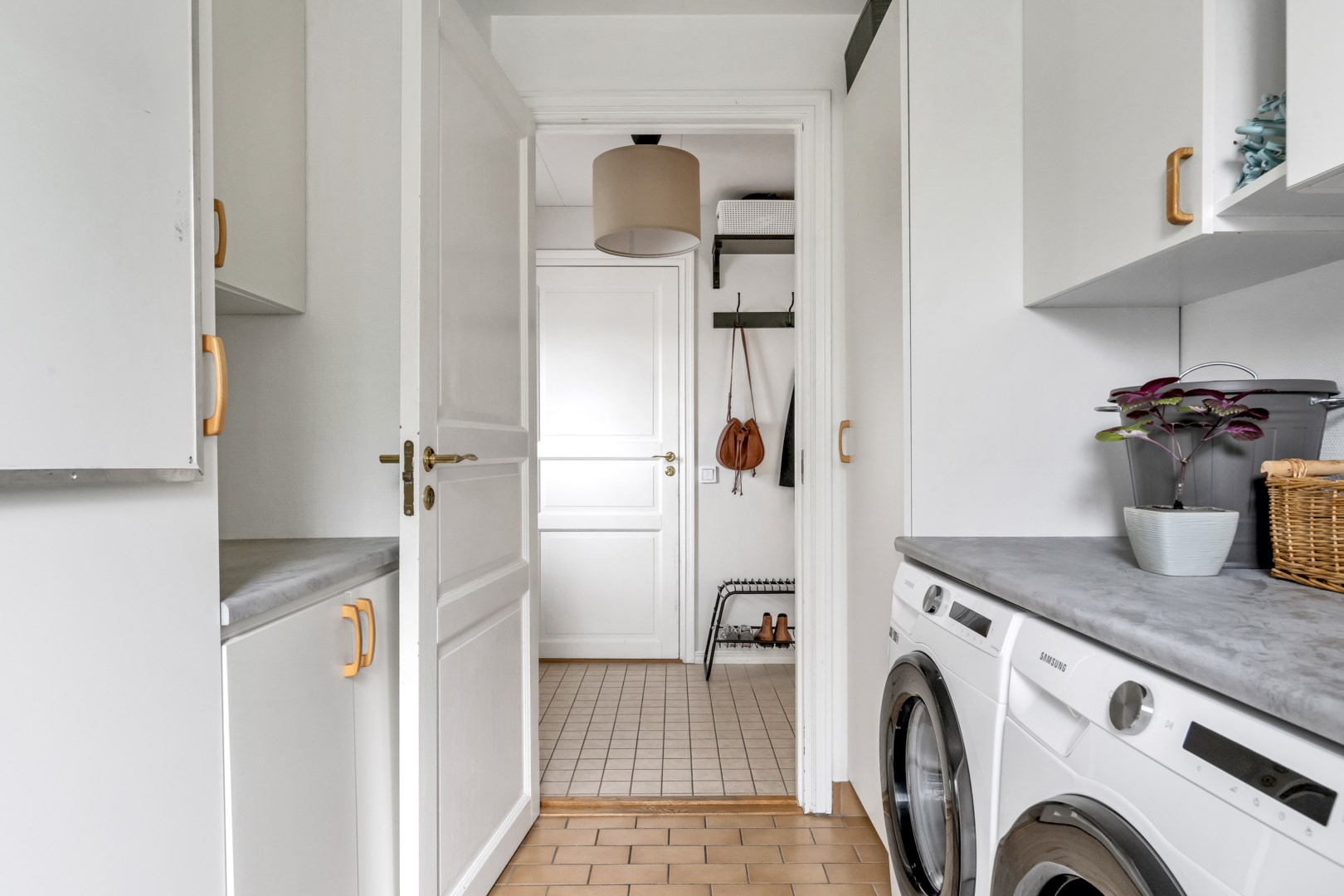 Bostadsbild från Hedensbergsvägen 26B, Såld i Berthåga, Uppsala