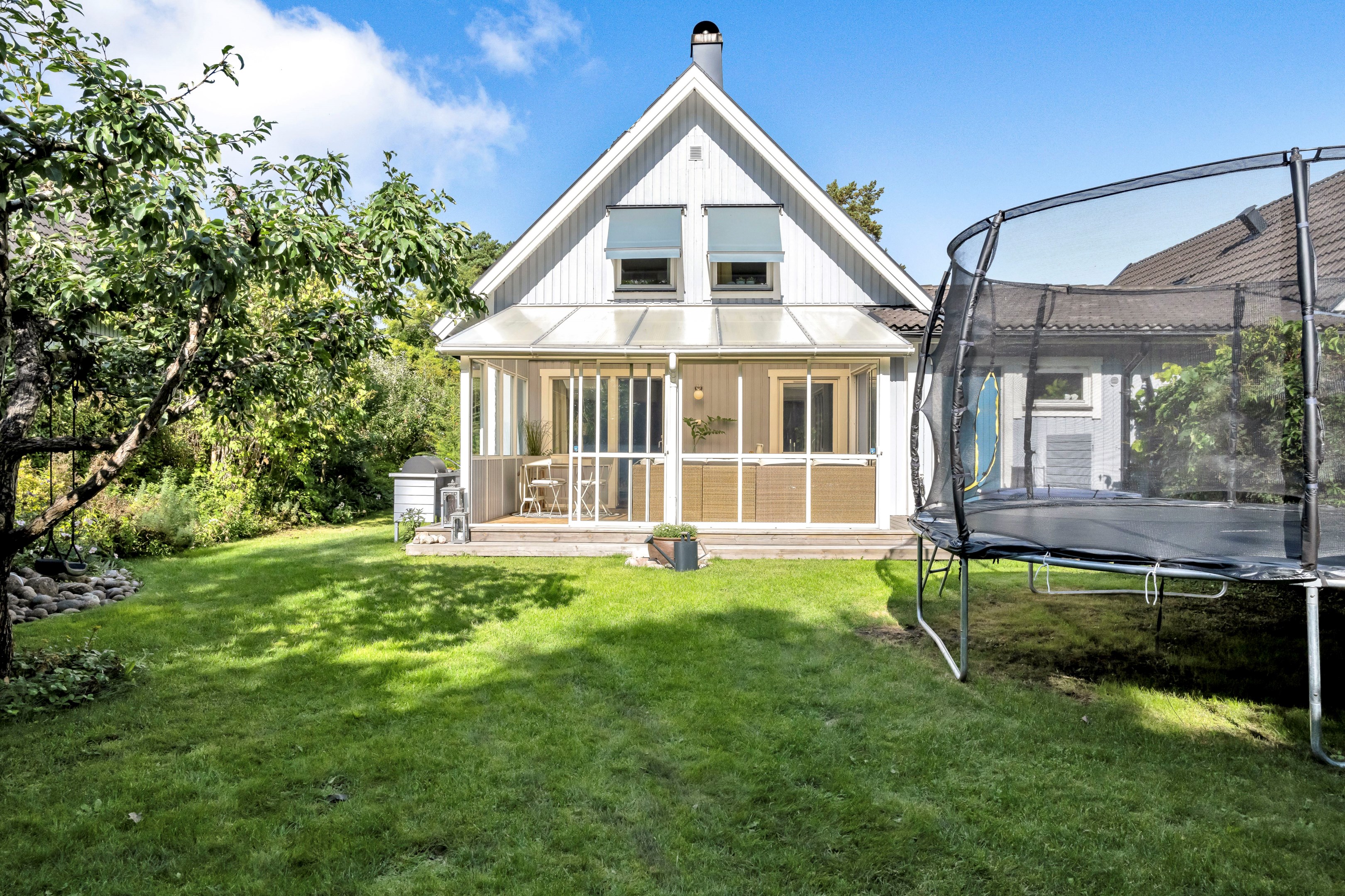 Bostadsbild från Hedensbergsvägen 26B, Såld i Berthåga, Uppsala