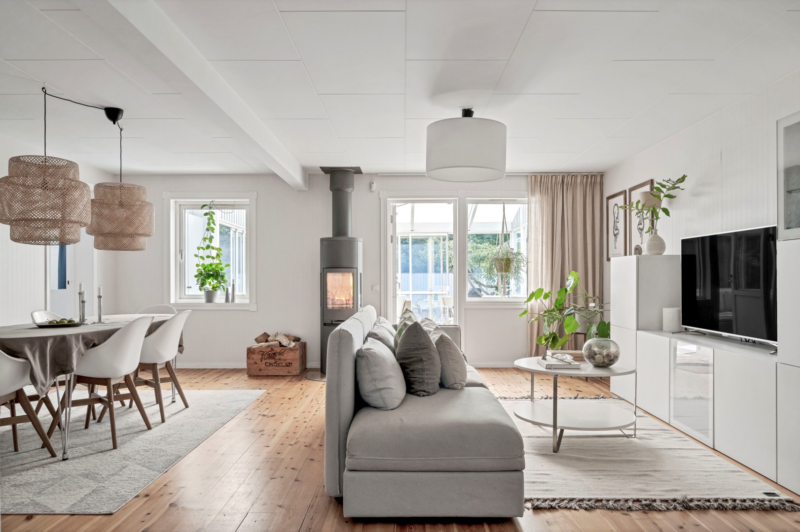 Bostadsbild från Hedensbergsvägen 26B, Såld i Berthåga, Uppsala