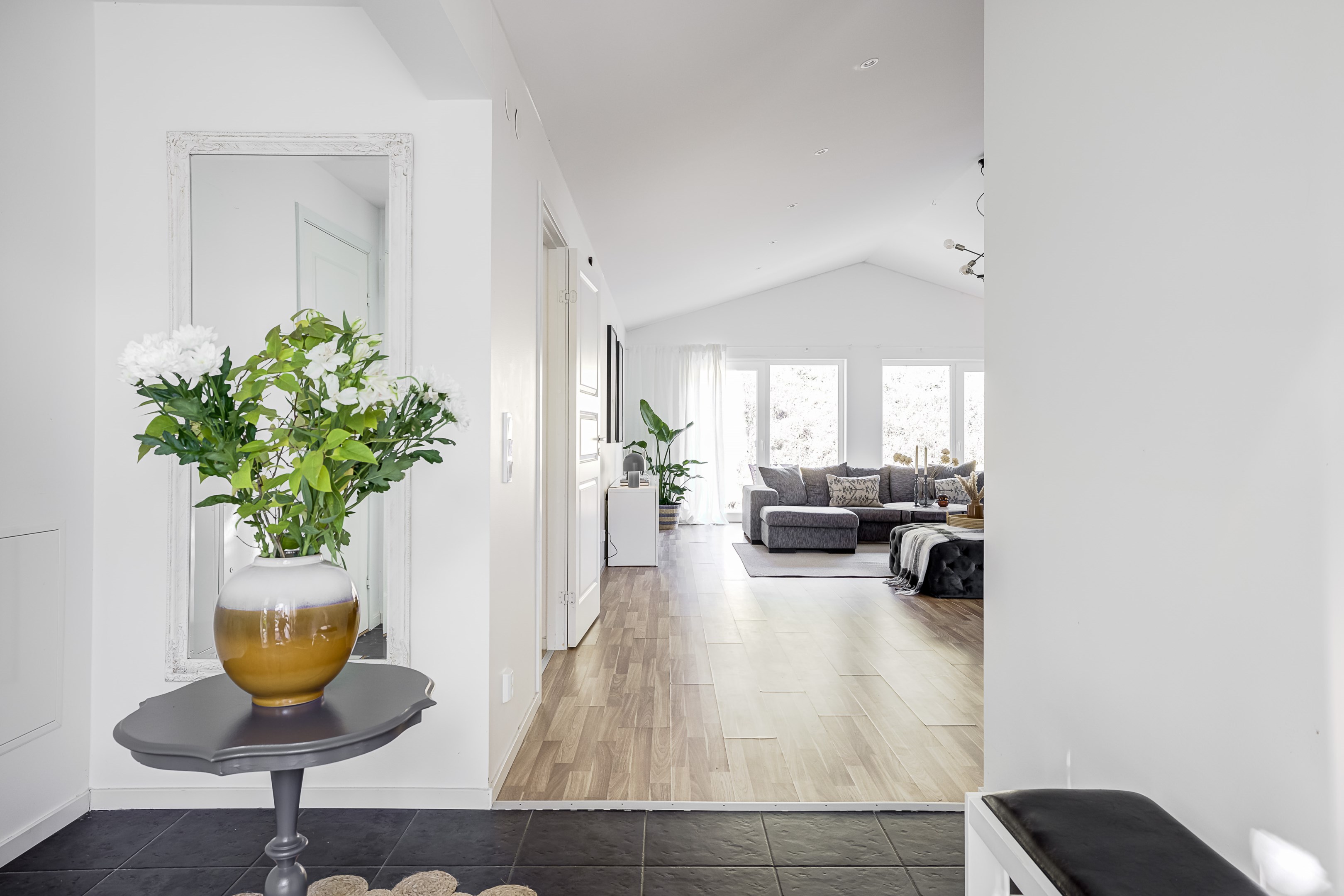 Bostadsbild från Kaprifolvägen 7, Till salu i Örsundsbro, Enköping