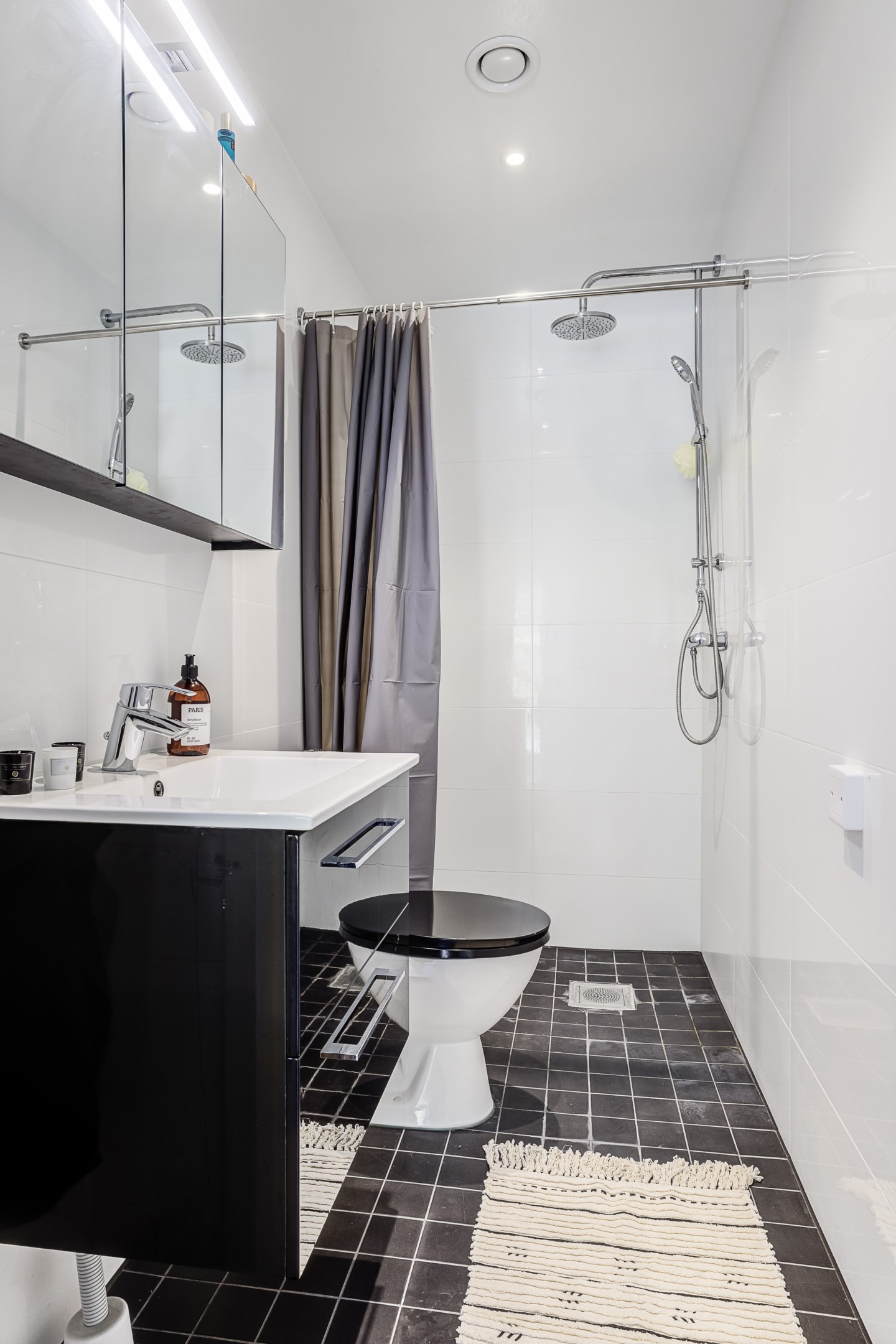 Bostadsbild från Kaprifolvägen 7, Till salu i Örsundsbro, Enköping