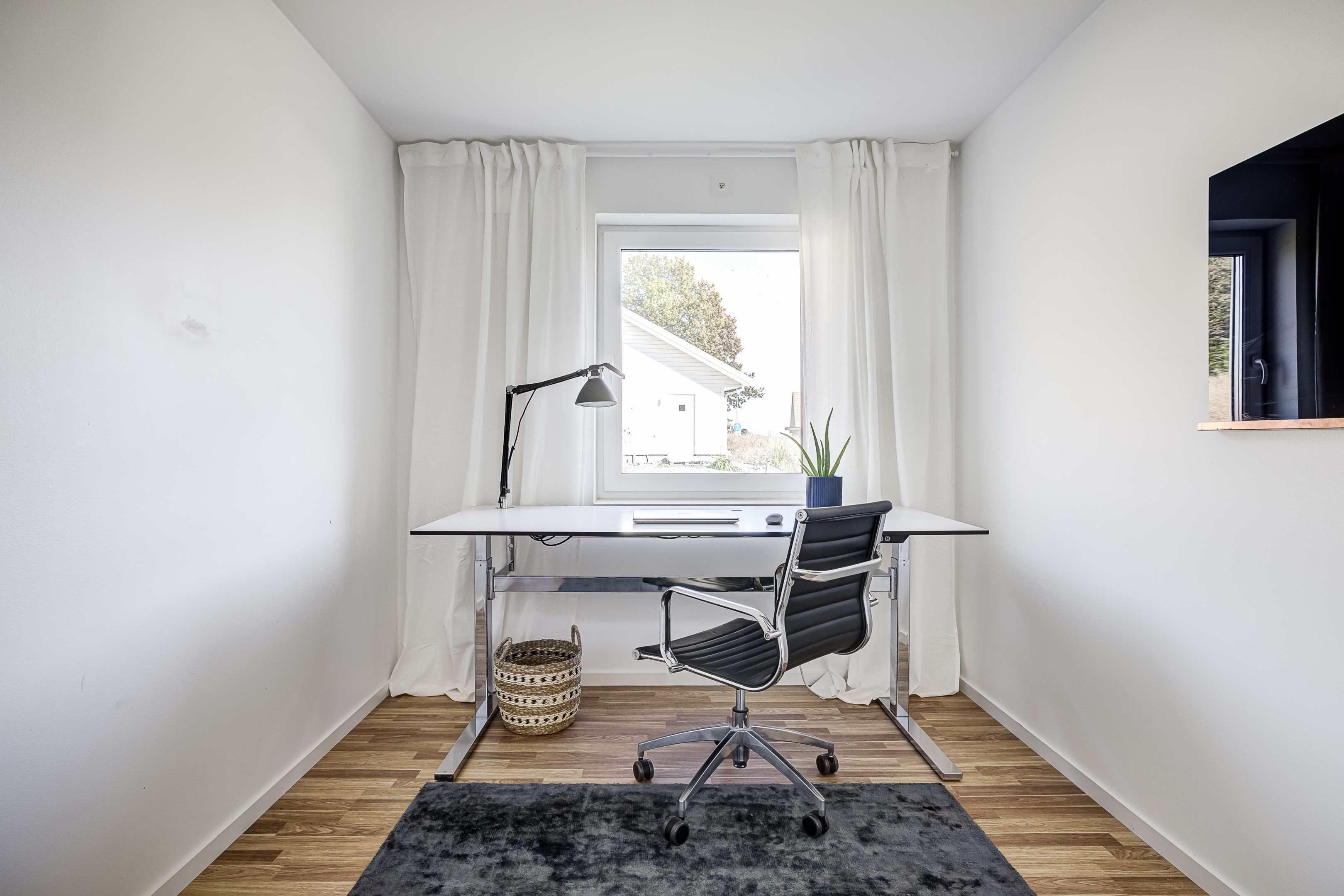 Bostadsbild från Kaprifolvägen 7, Till salu i Örsundsbro, Enköping