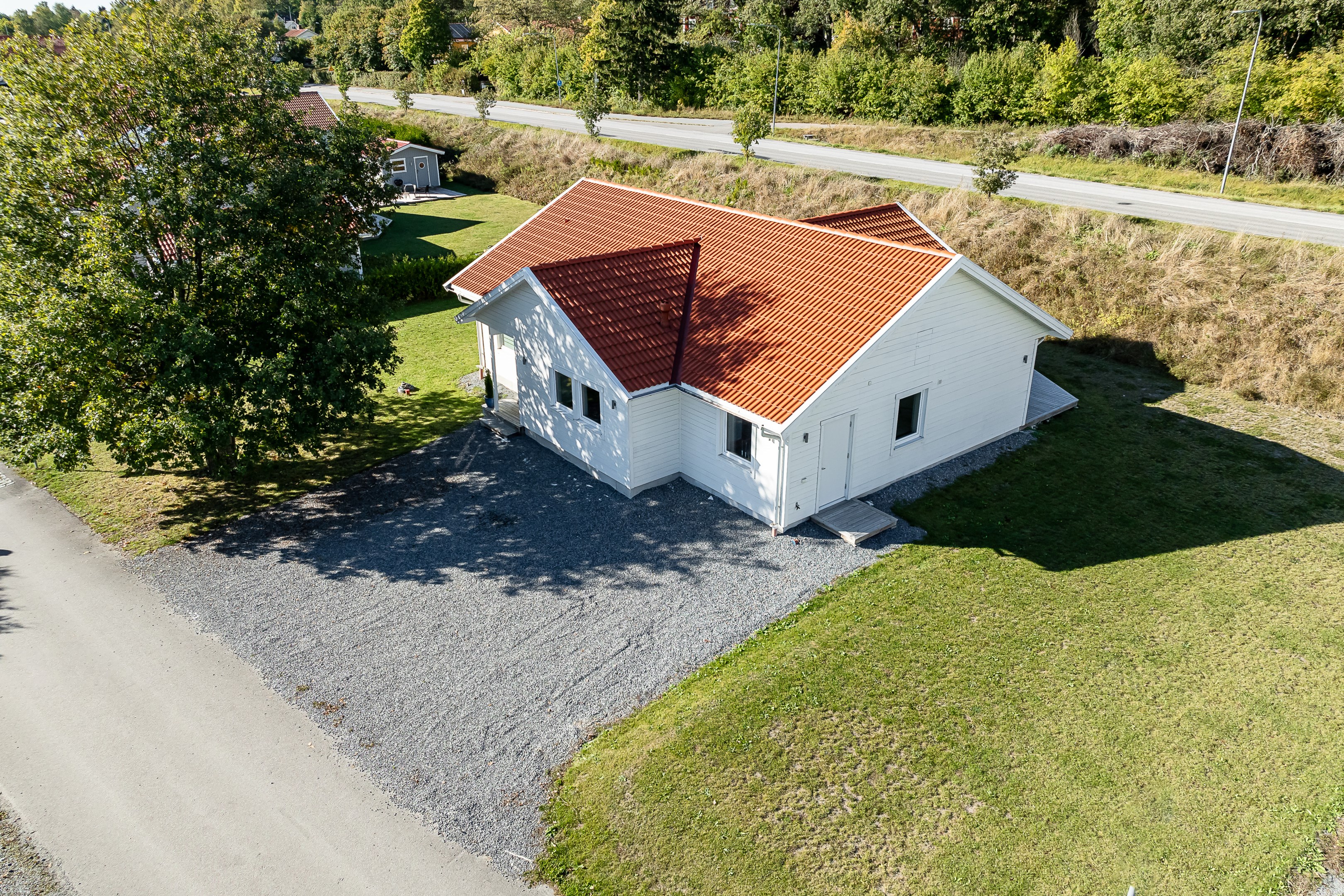 Bostadsbild från Kaprifolvägen 7, Till salu i Örsundsbro, Enköping