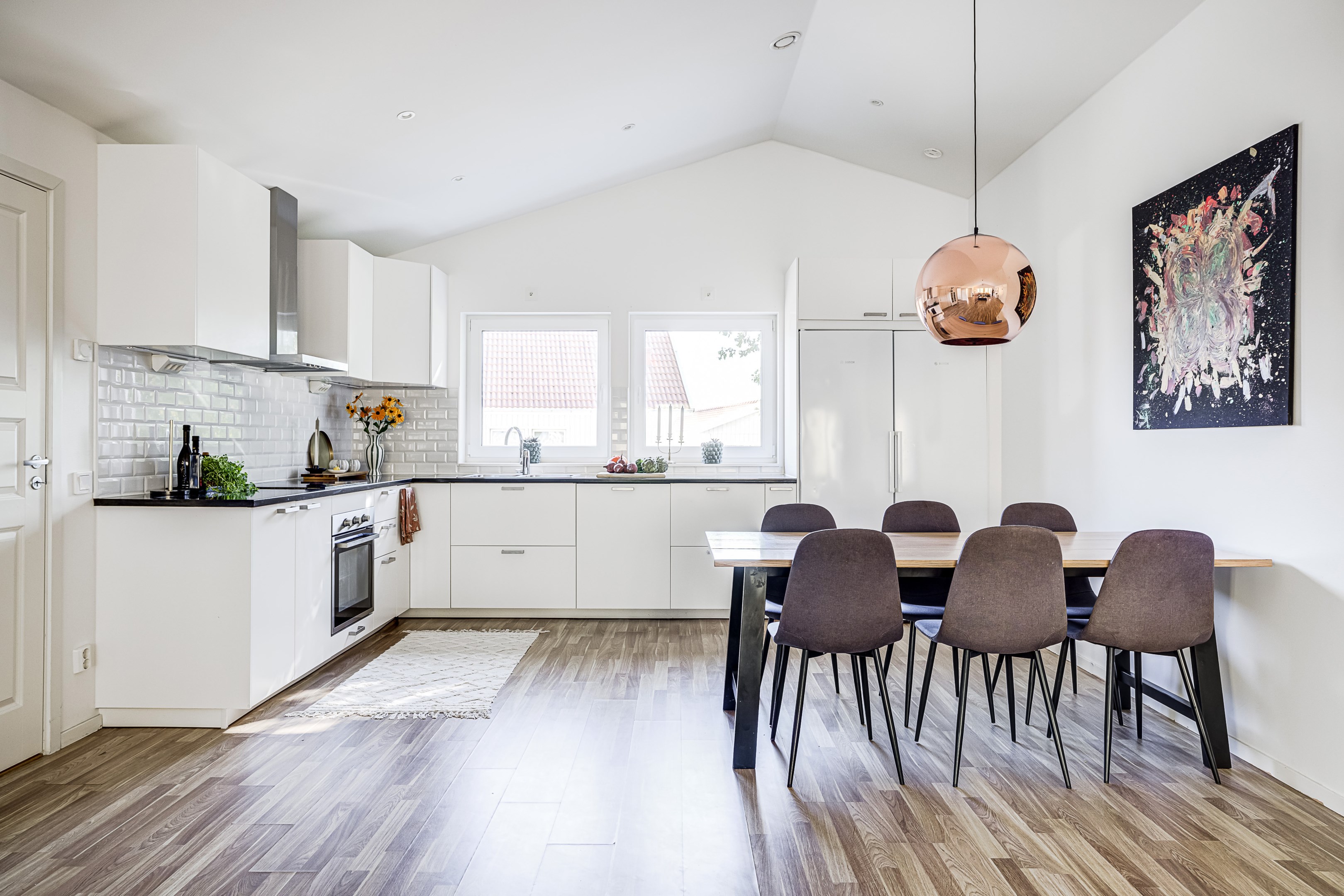 Bostadsbild från Kaprifolvägen 7, Till salu i Örsundsbro, Enköping