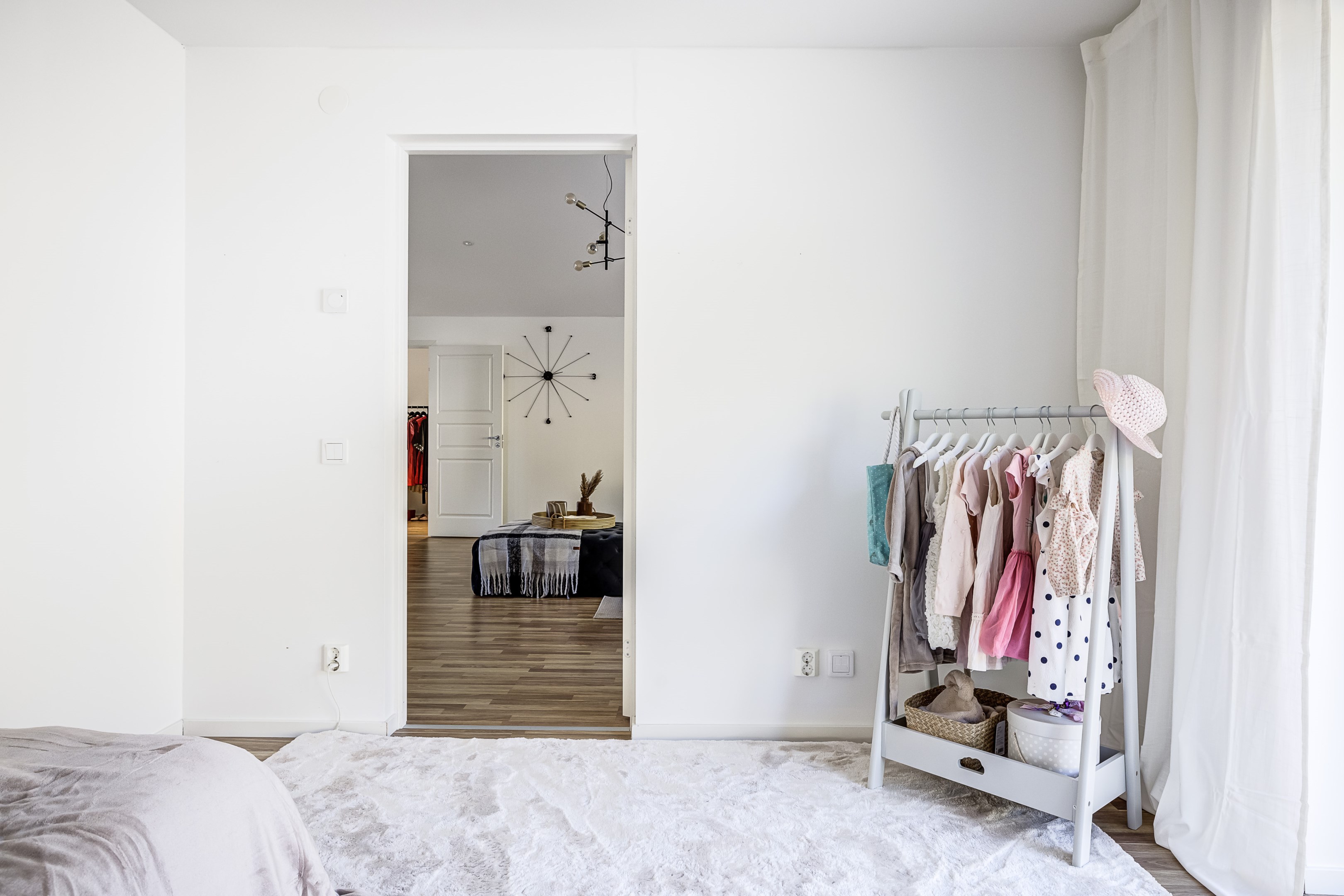 Bostadsbild från Kaprifolvägen 7, Till salu i Örsundsbro, Enköping