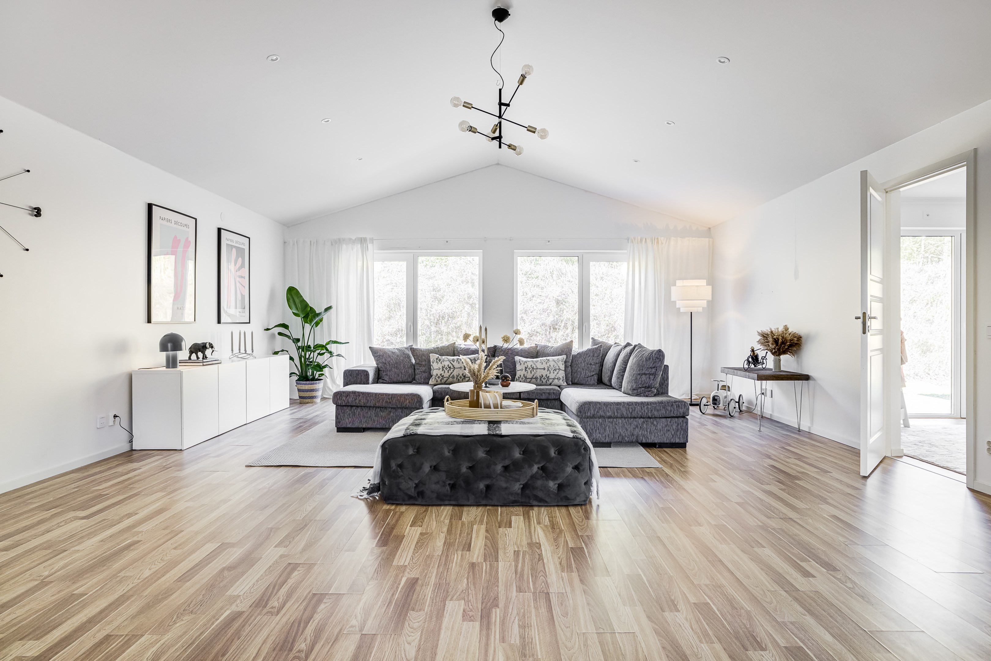 Bostadsbild från Kaprifolvägen 7, Till salu i Örsundsbro, Enköping