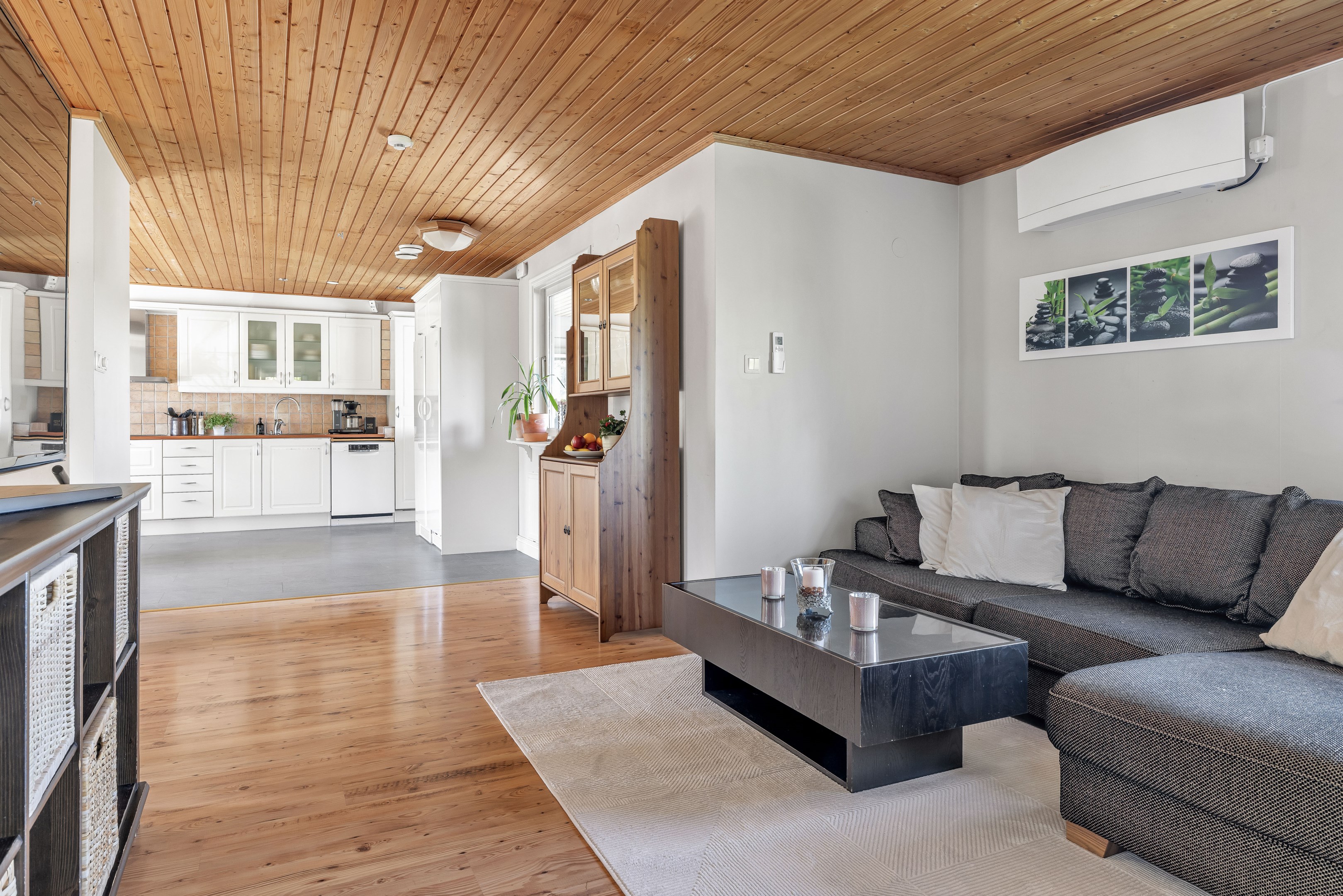 Bostadsbild från Edshammar 26, Såld i Storvreta, Uppsala