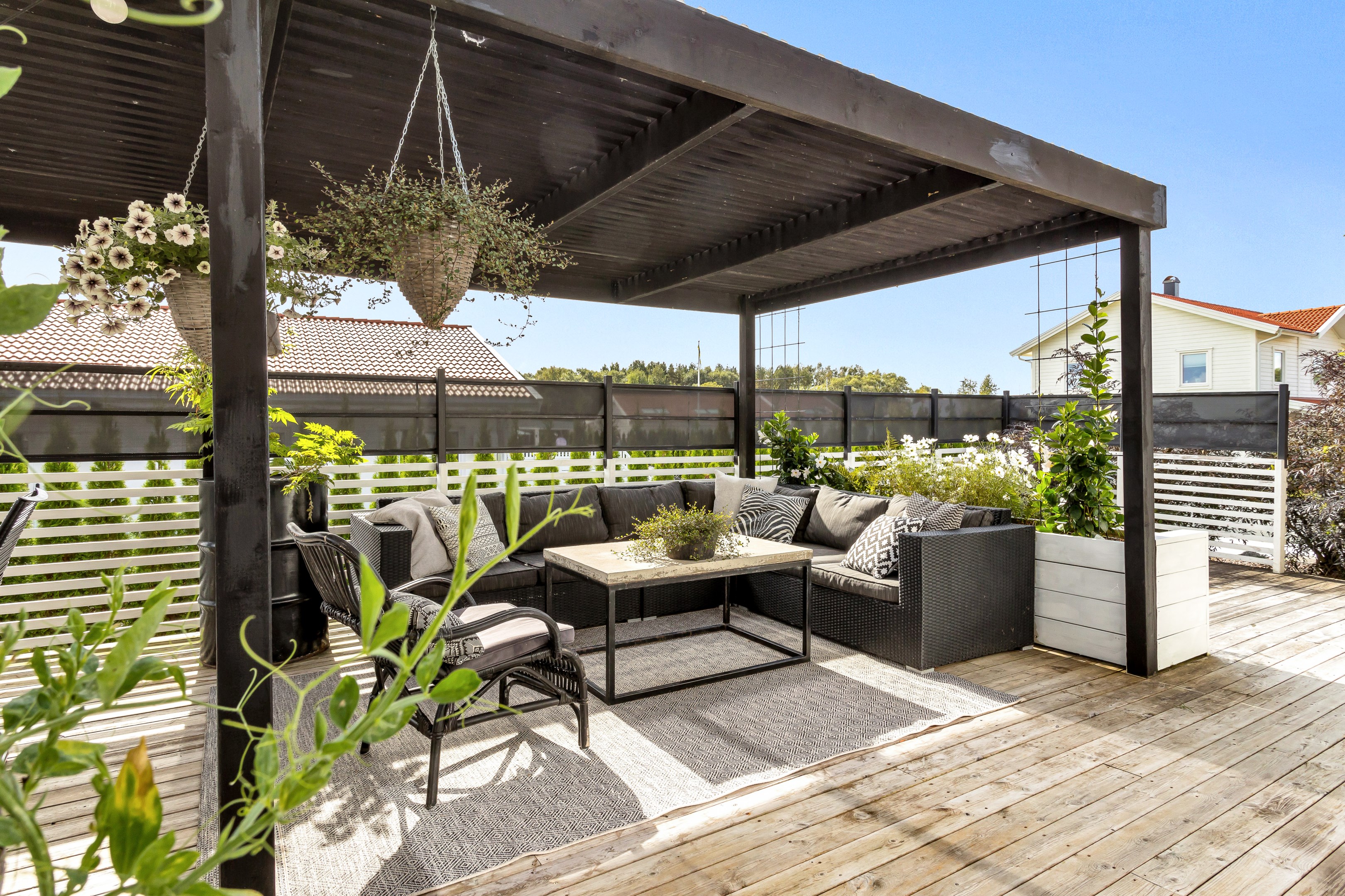 Bostadsbild från Vildrosvägen 7, Såld i Örsundsbro, Enköping