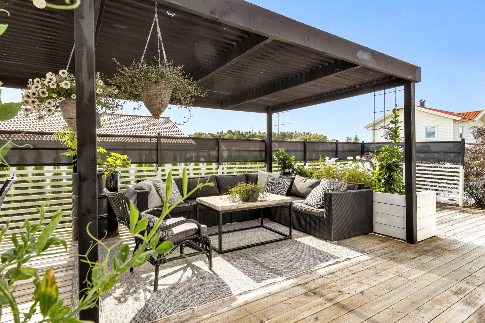 Bostadsbild från Vildrosvägen 7, Såld i Örsundsbro, Enköping