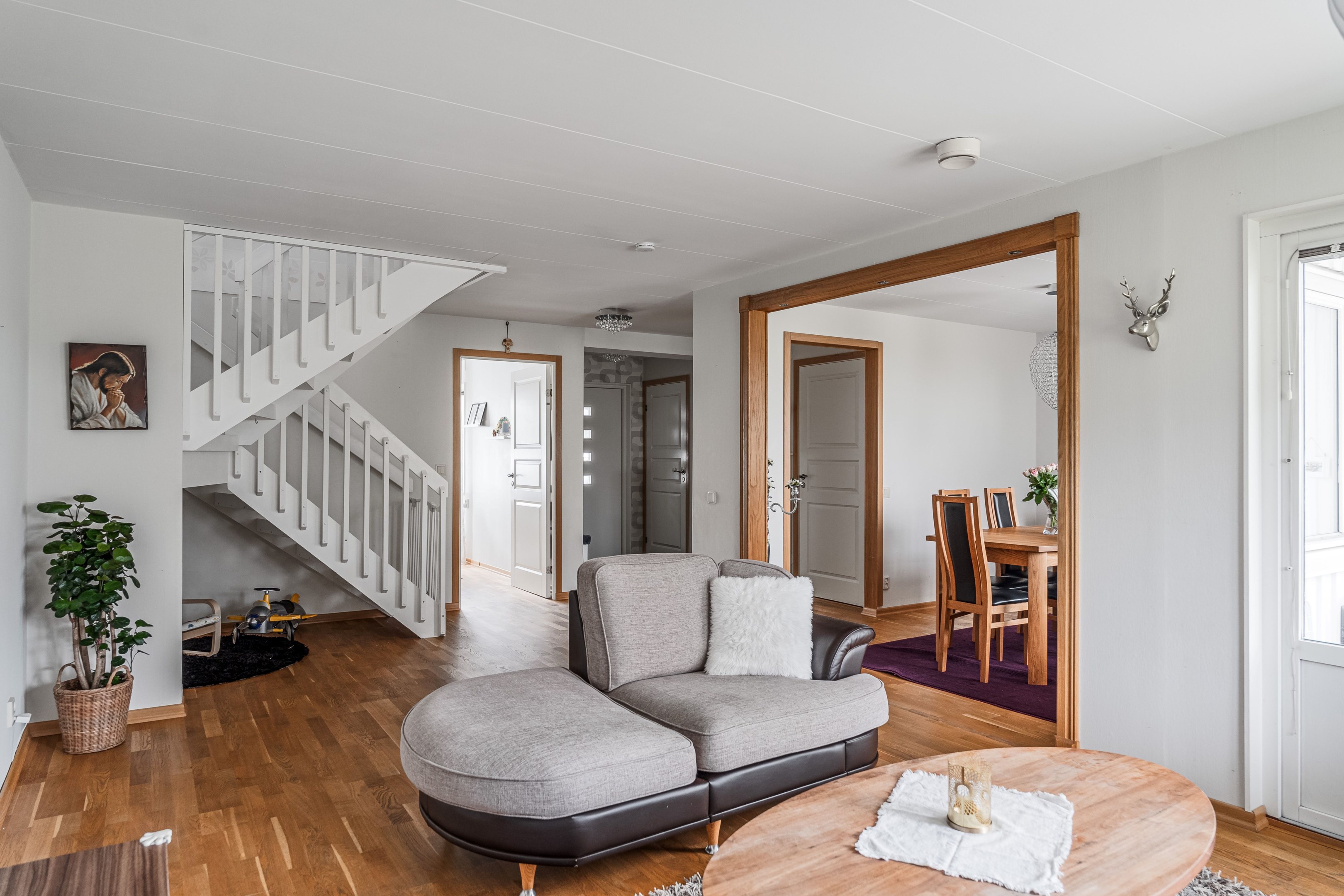 Bostadsbild från Hollandsresan 42, Såld i Bergsbrunna/Sävja, Uppsala