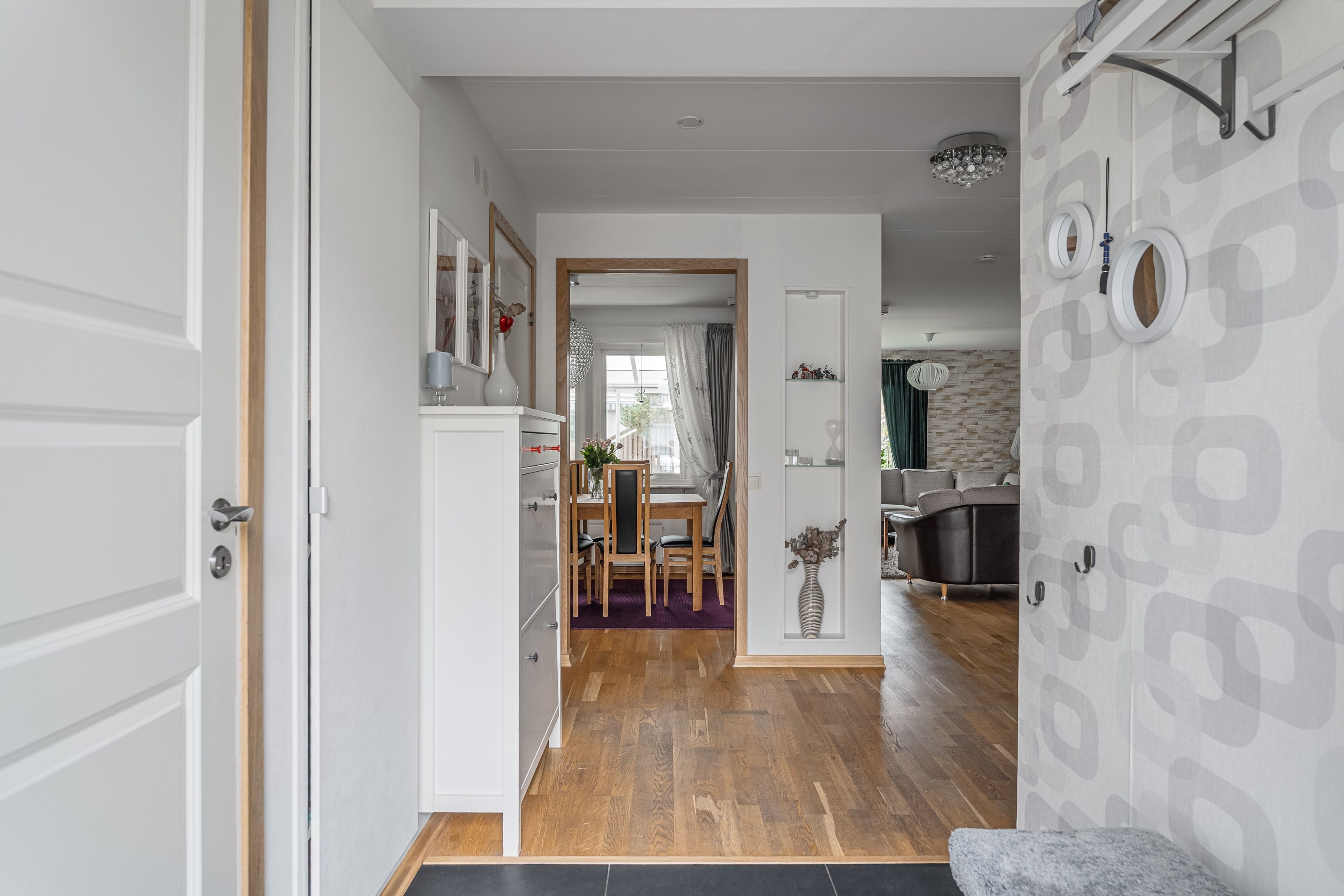 Bostadsbild från Hollandsresan 42, Såld i Bergsbrunna/Sävja, Uppsala