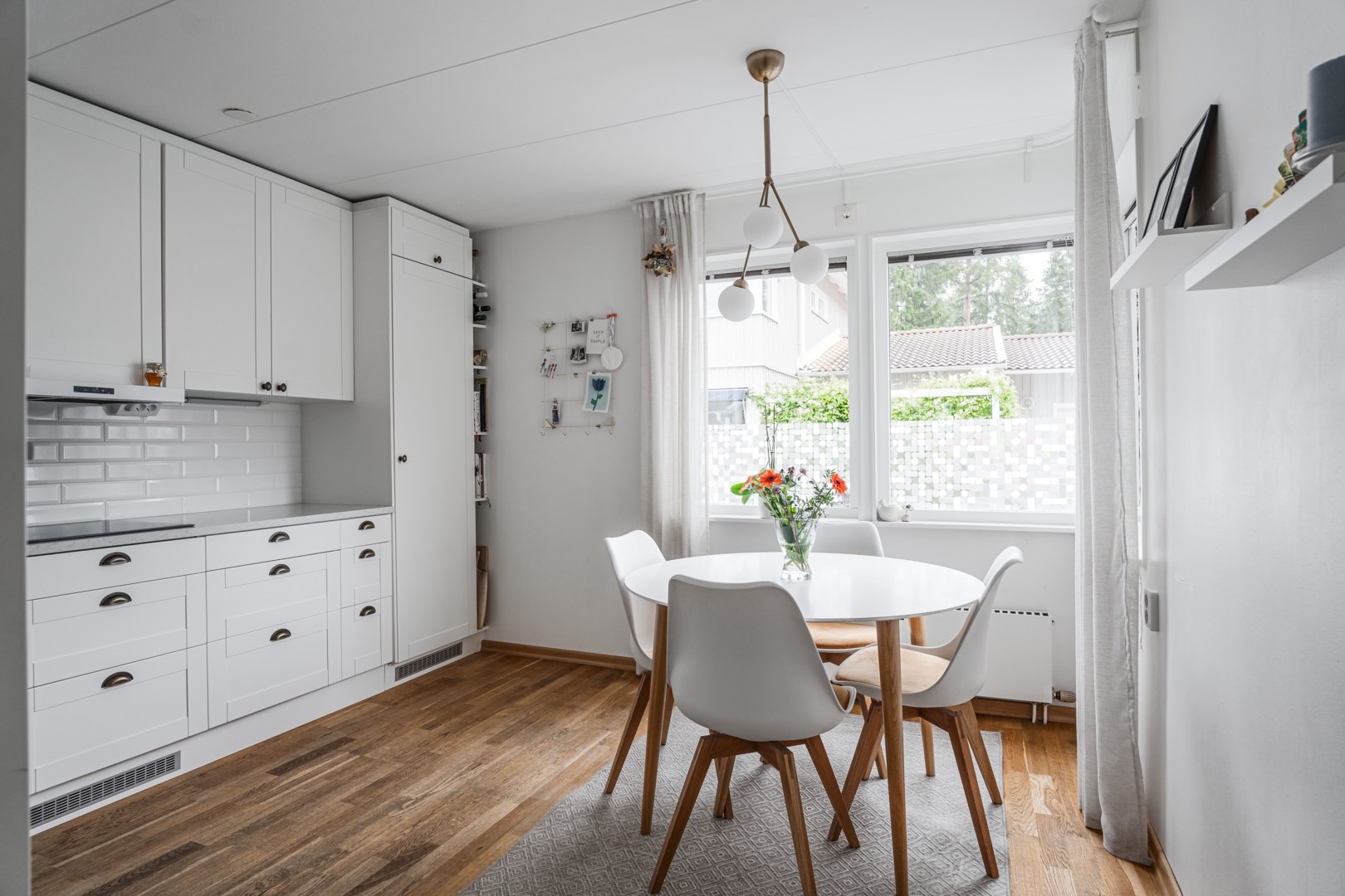 Bostadsbild från Hollandsresan 42, Såld i Bergsbrunna/Sävja, Uppsala