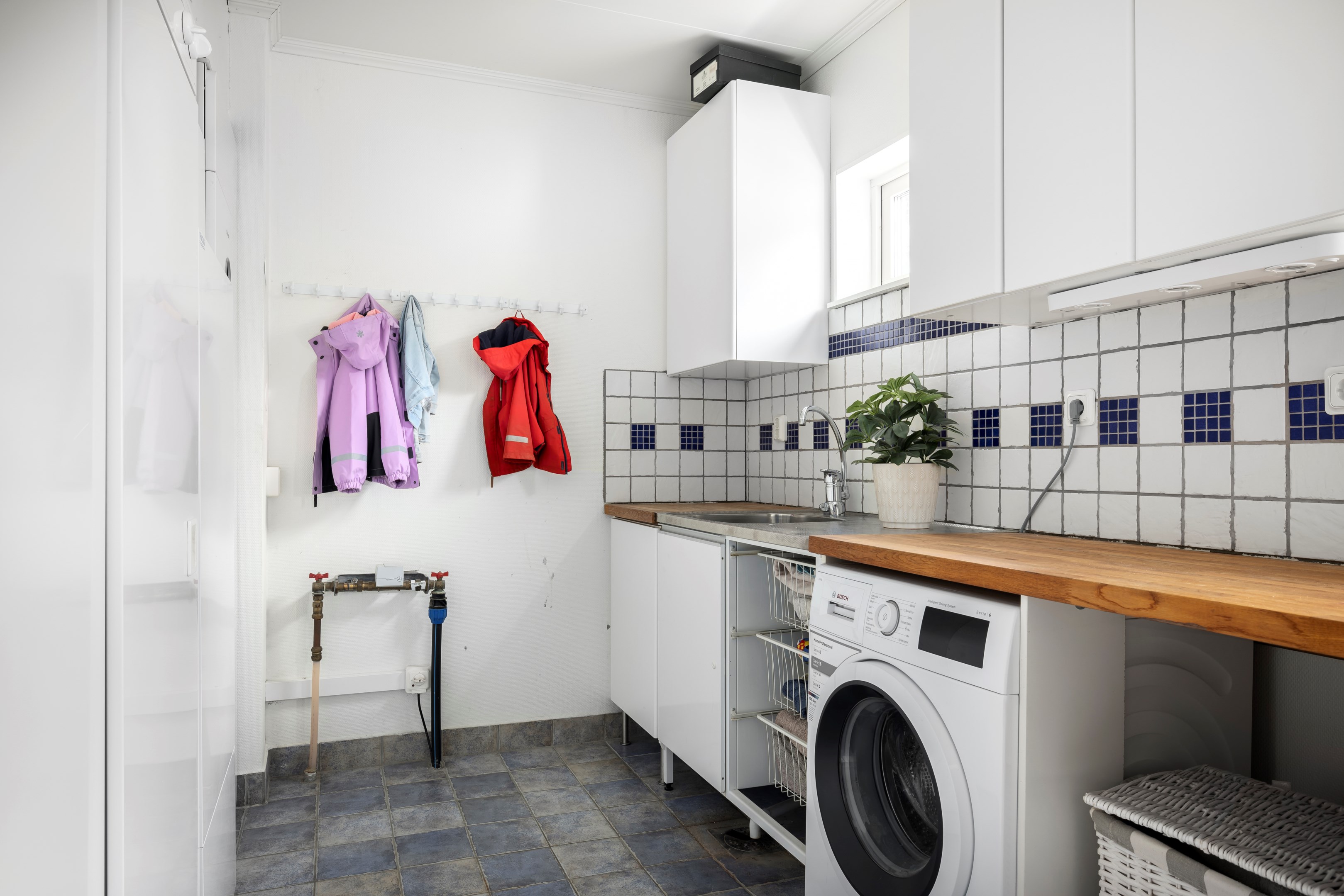 Bostadsbild från Alskogsvägen 6, Såld i Lännersta, Nacka