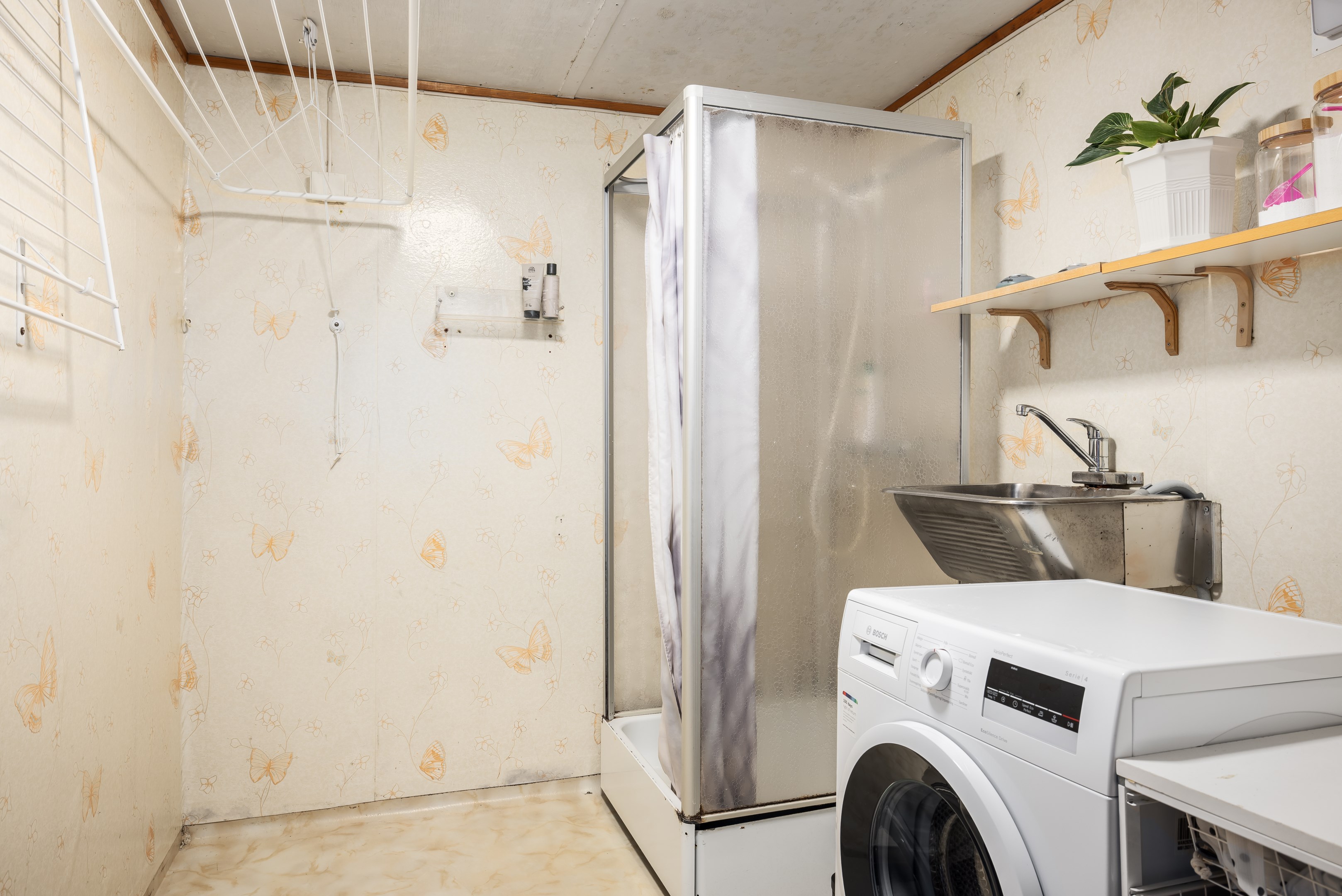 Bostadsbild från Lavalvägen 4, Såld i Lillängen, Nacka