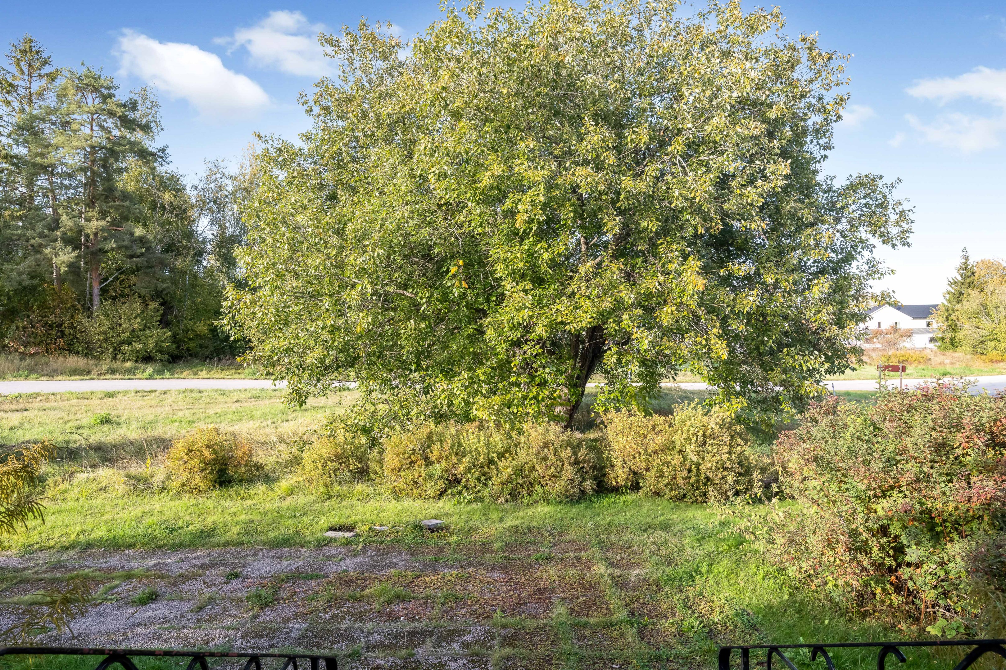 Bostadsbild från Södra Hökhuvudsvägen 3, Såld i Gimo, Östhammar