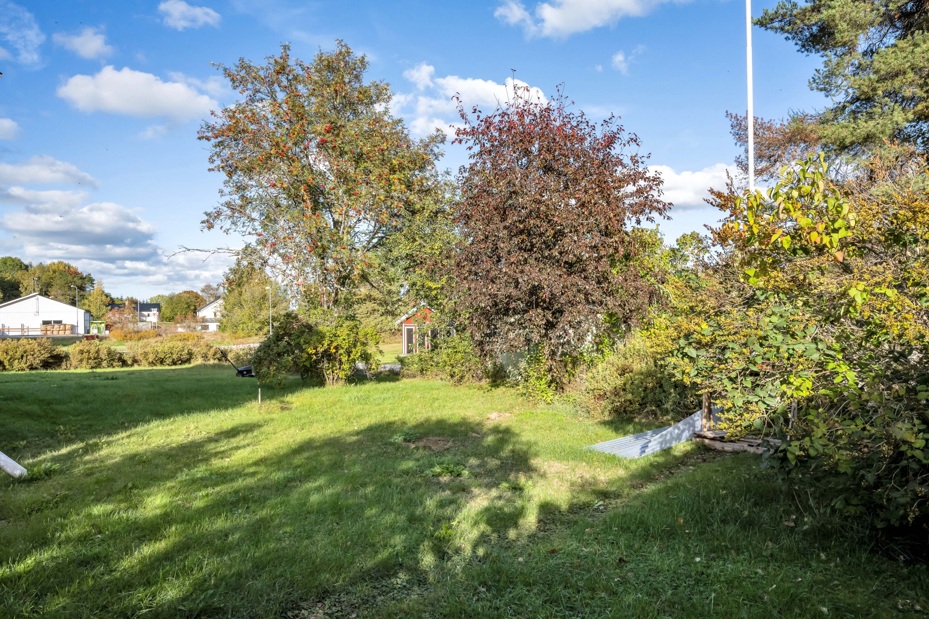 Bostadsbild från Södra Hökhuvudsvägen 3, Såld i Gimo, Östhammar